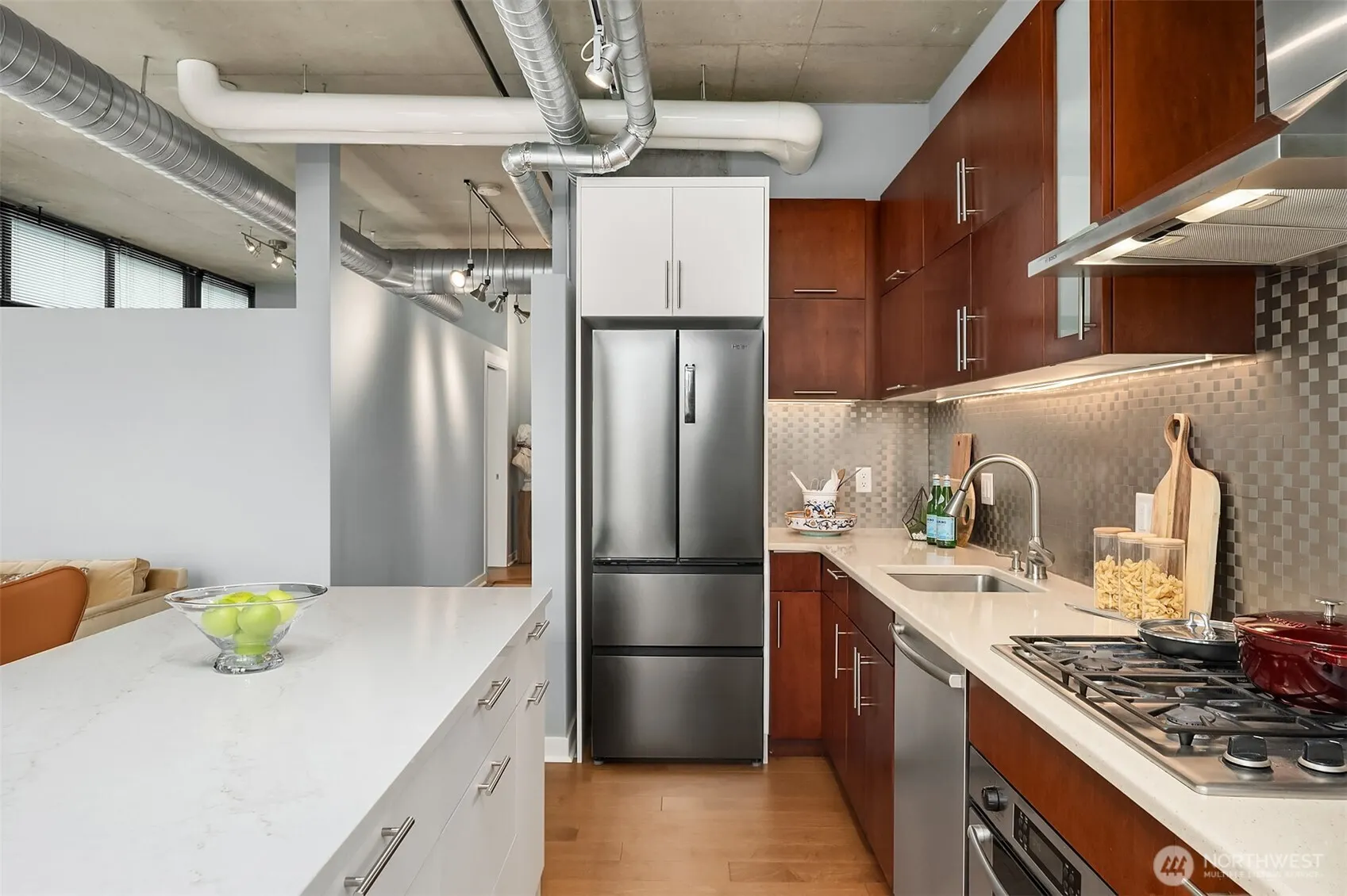 2720 3rd Avenue #405, Seattle, WA 98121
