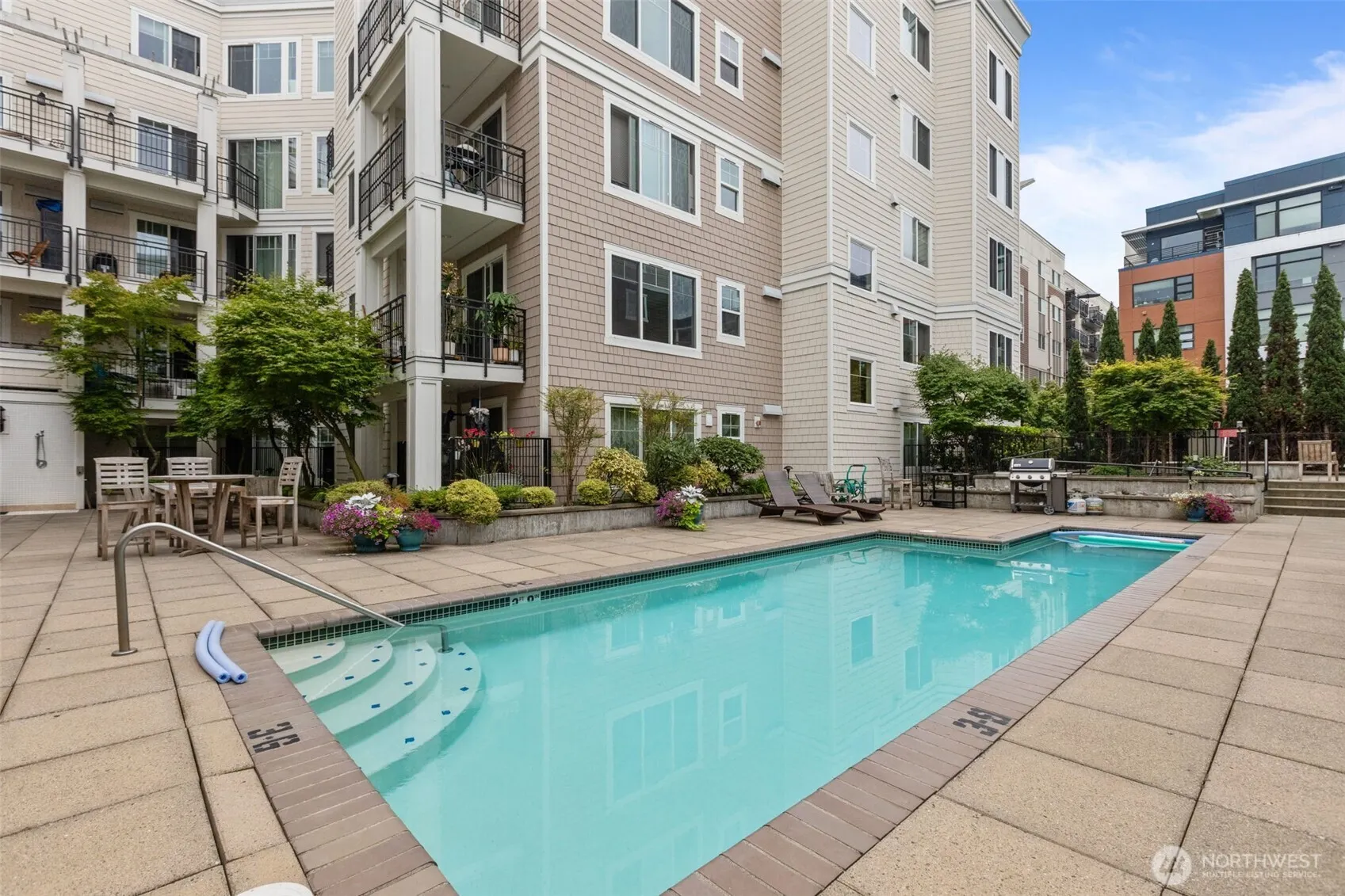 1525 NW 57th Street #303, Seattle, WA 98107