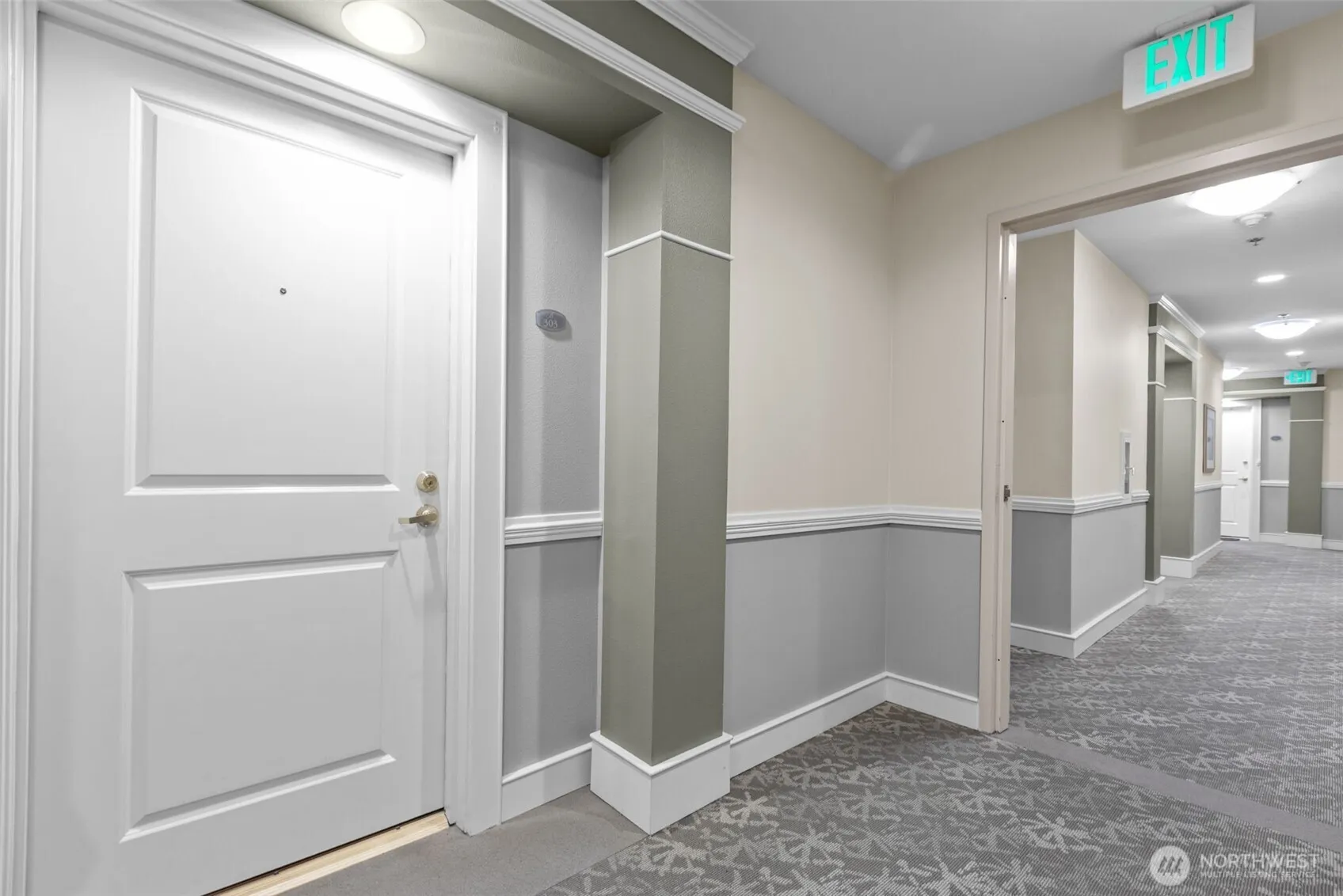 1525 NW 57th Street #303, Seattle, WA 98107