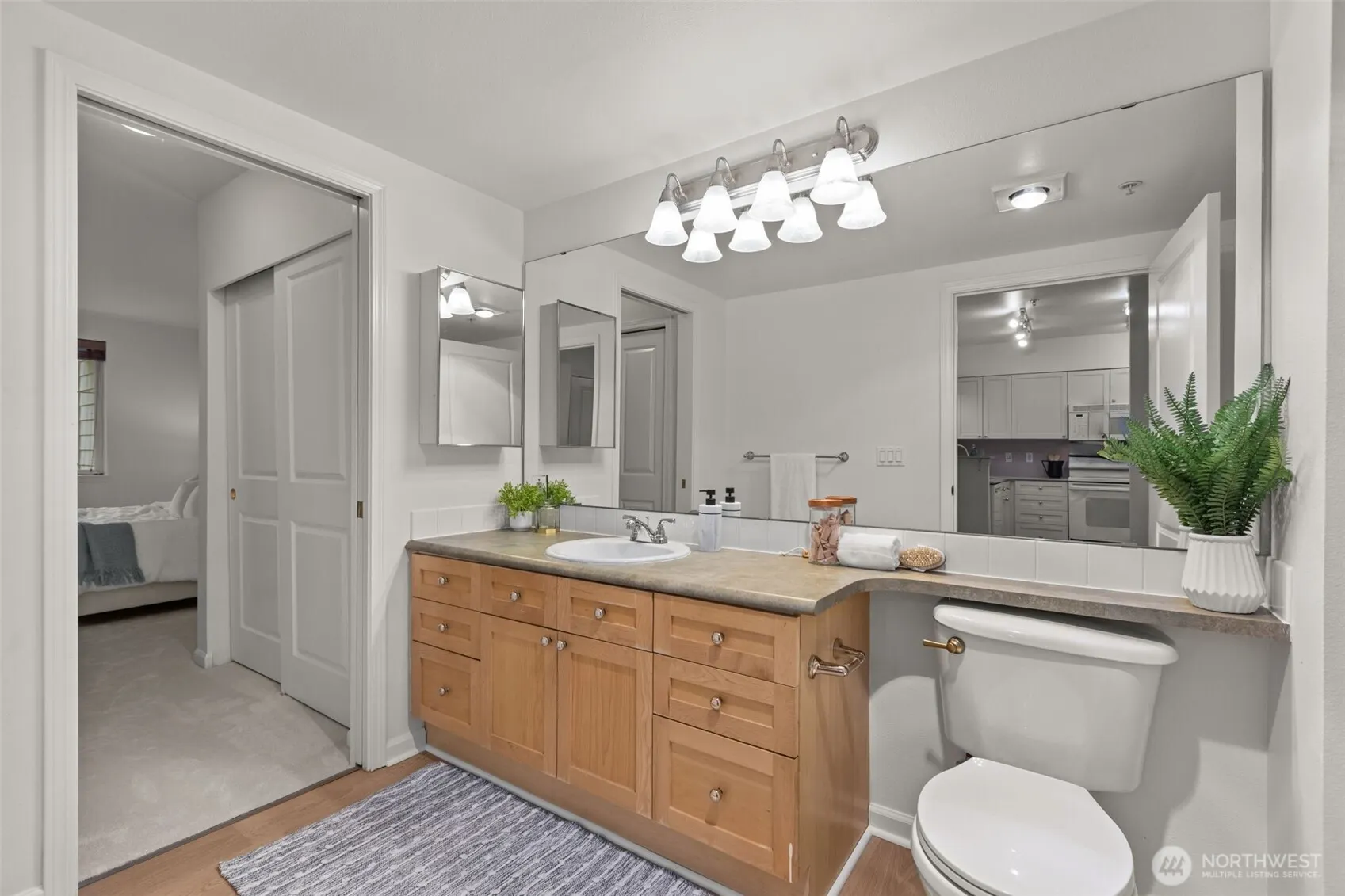 1525 NW 57th Street #303, Seattle, WA 98107