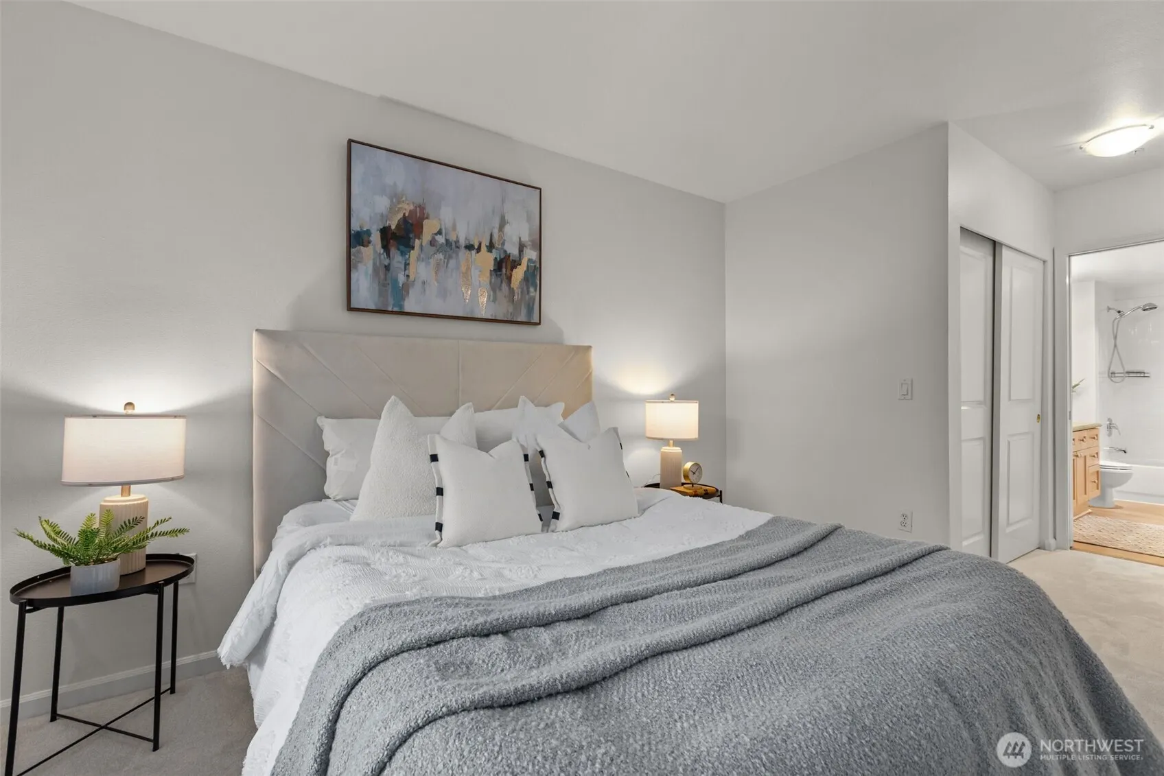 1525 NW 57th Street #303, Seattle, WA 98107