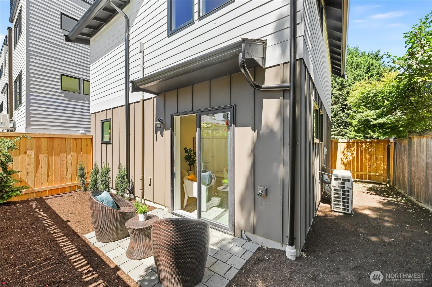 2742 38th Avenue SW, Seattle, WA 98126