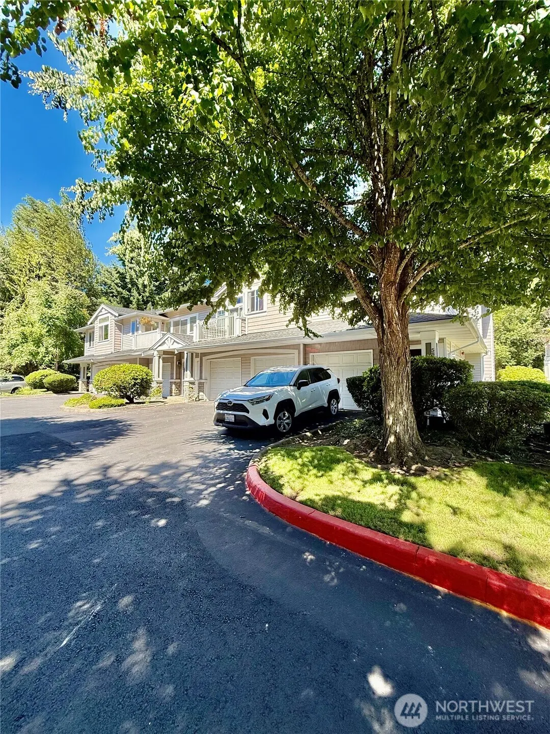 5804 S 234th Place #10-3, Kent, WA 98032