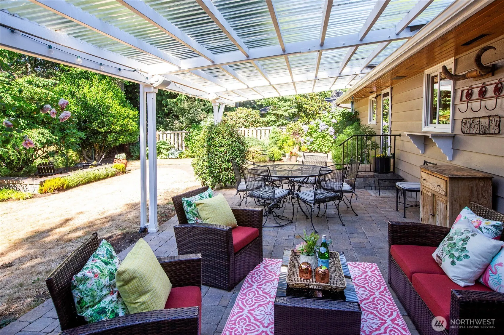 4111 NE 103rd Place , Seattle, WA 98125