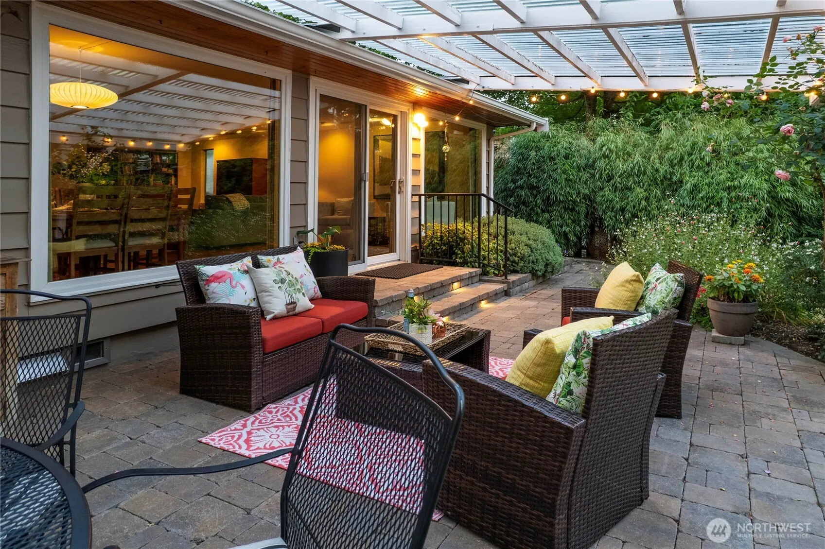 4111 NE 103rd Place , Seattle, WA 98125