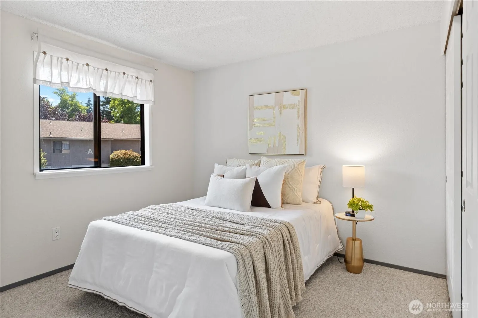 20100 60th Avenue W #32, Lynnwood, WA 98036