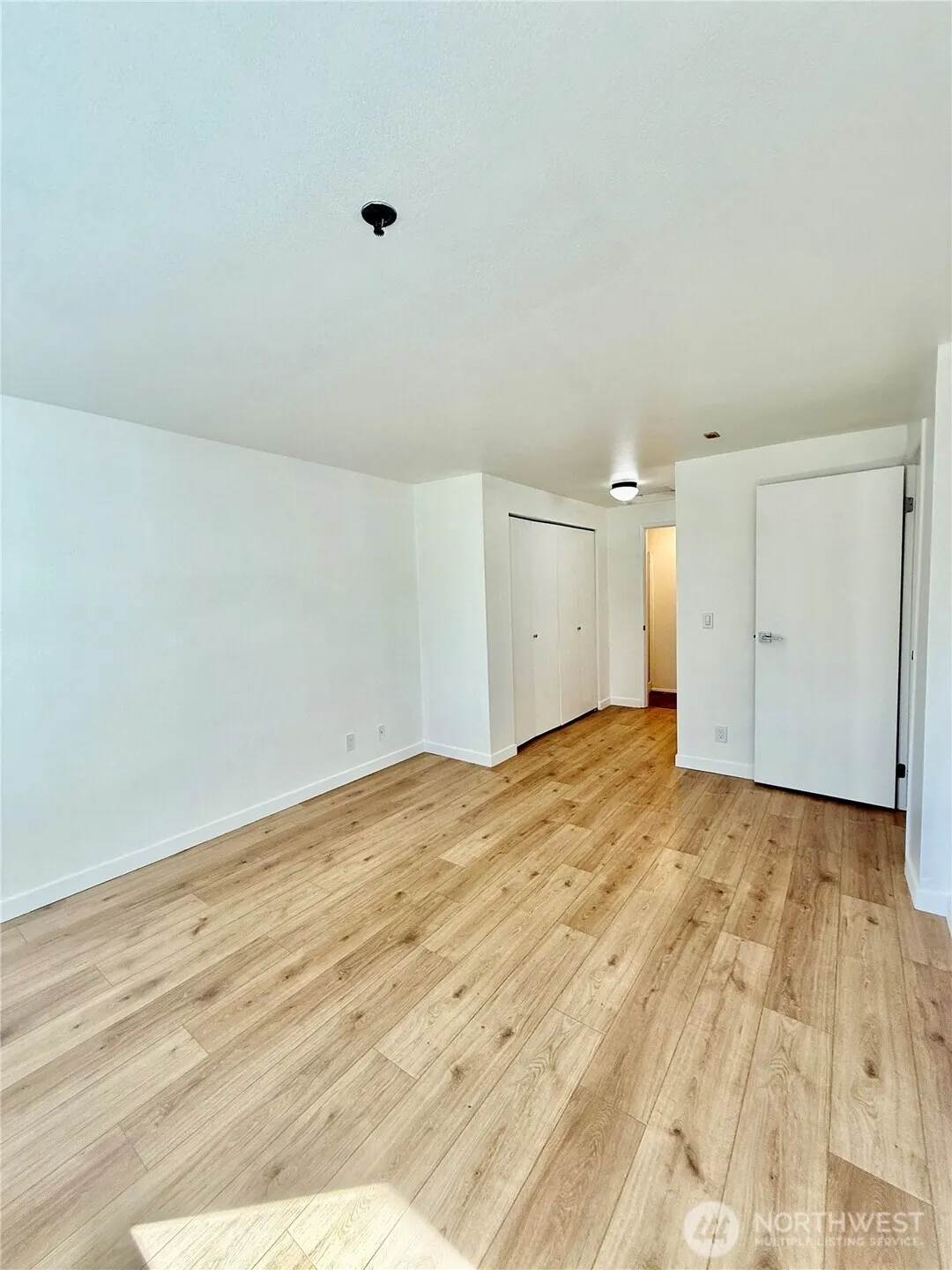 975 Aberdeen Avenue NE #E403, Renton, WA 98056