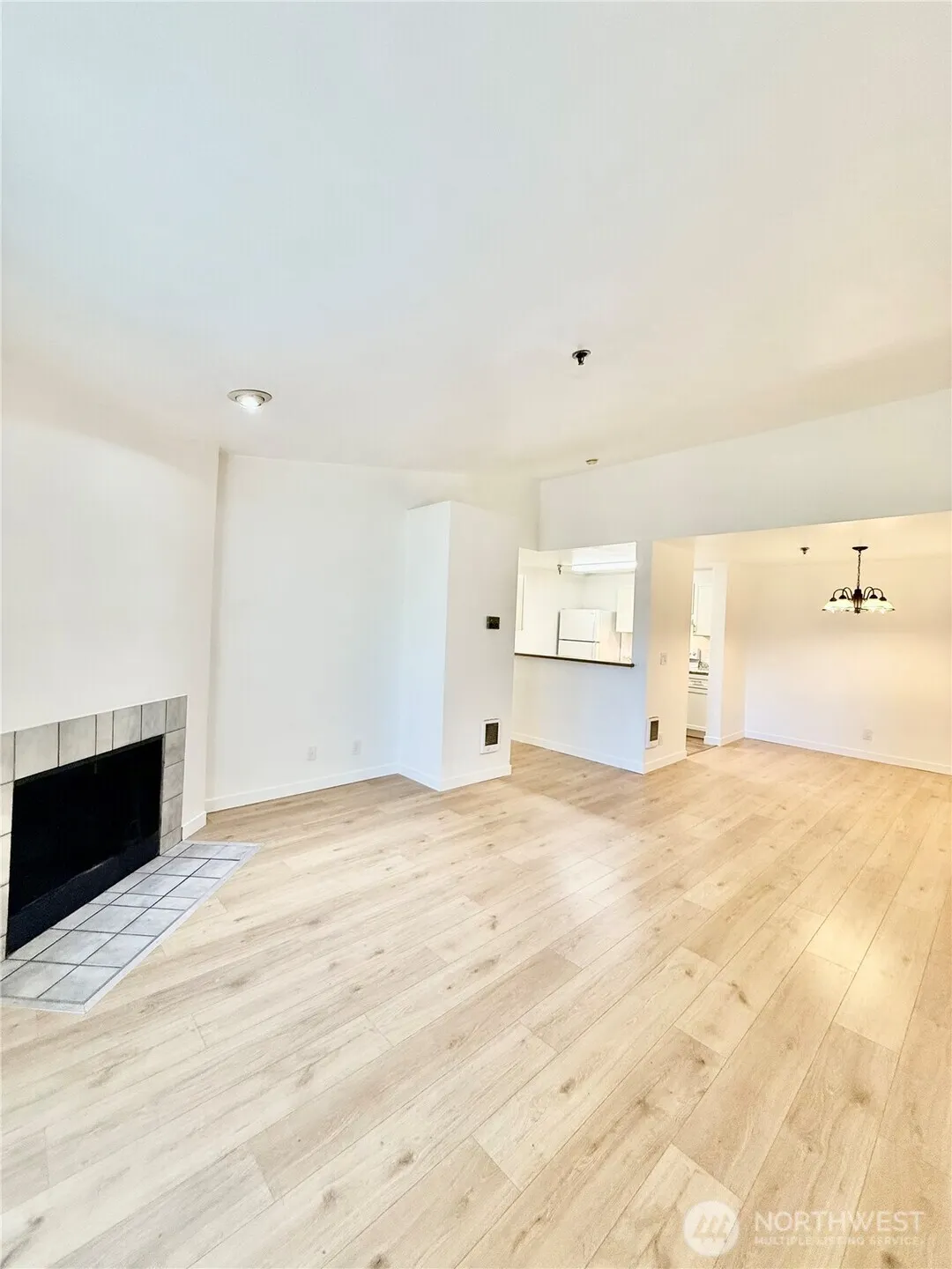 975 Aberdeen Avenue NE #E403, Renton, WA 98056