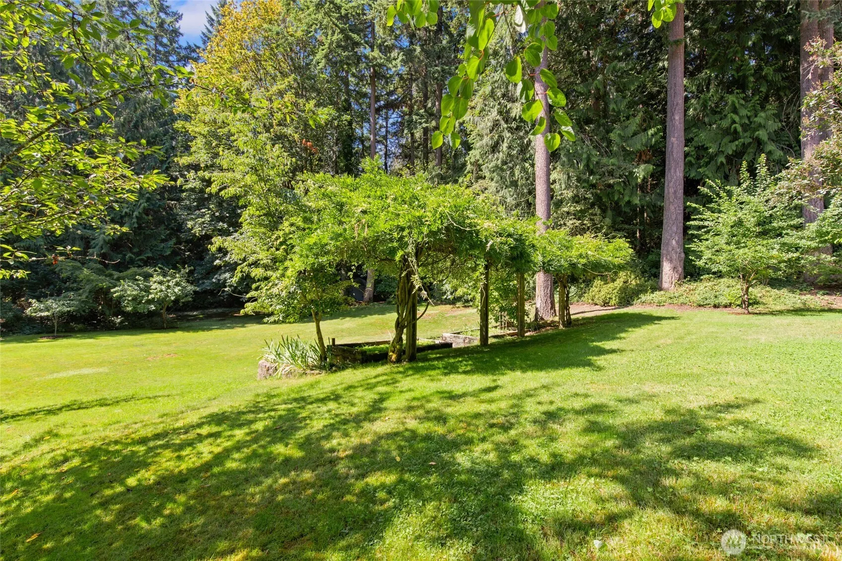 21710 NE 97th Place , Redmond, WA 98053