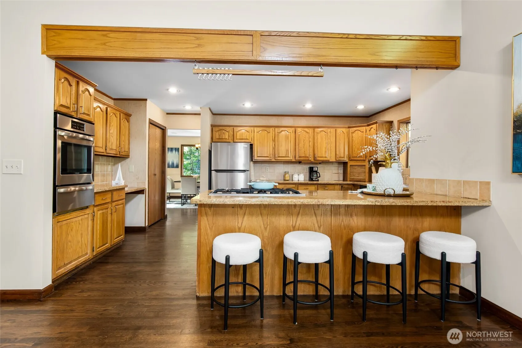 21710 NE 97th Place , Redmond, WA 98053