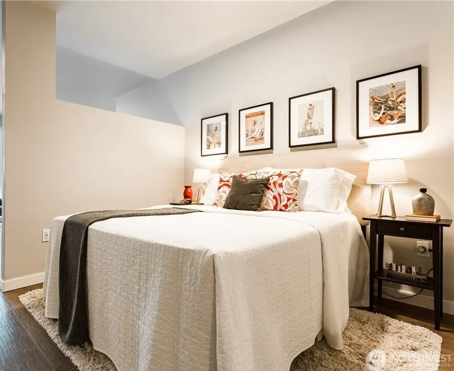 1085 103rd Avenue NE #206, Bellevue, WA 98004