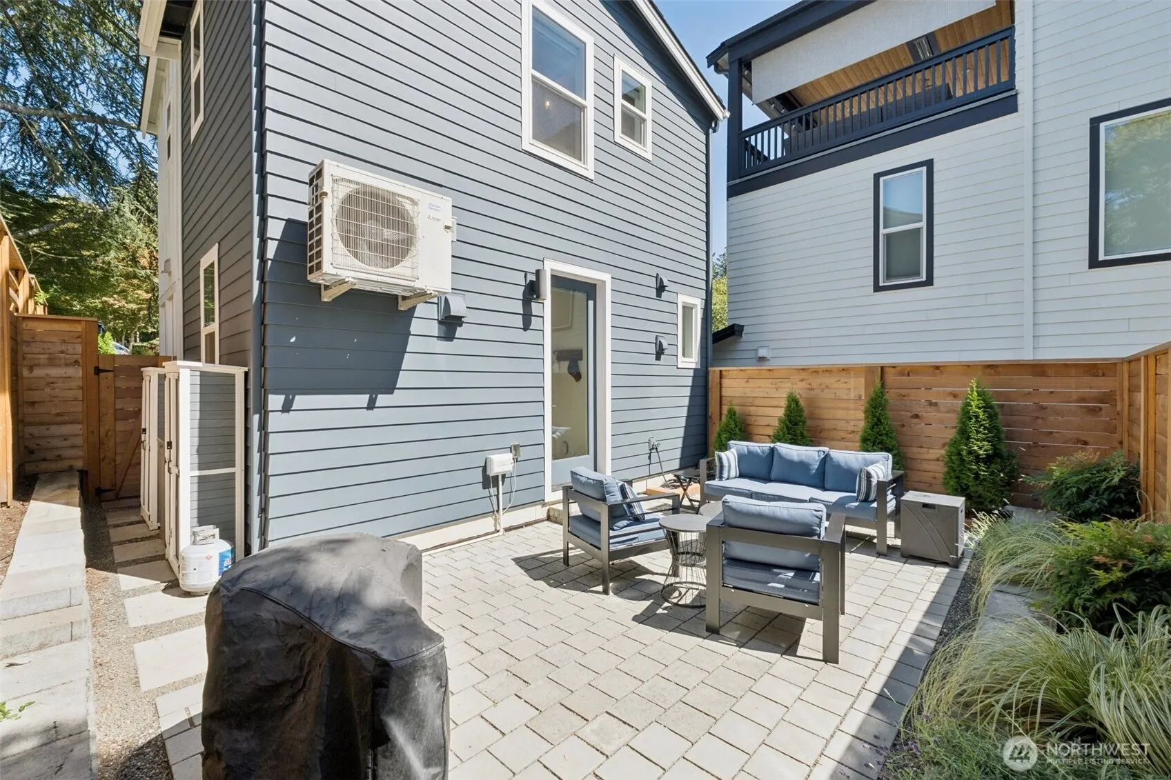3537 NE 93rd Street , Seattle, WA 98115