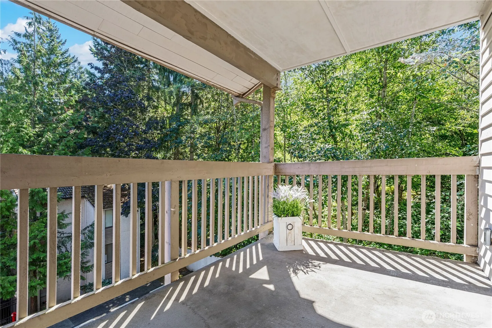 10423 NE 32nd Place #E306, Bellevue, WA 98004