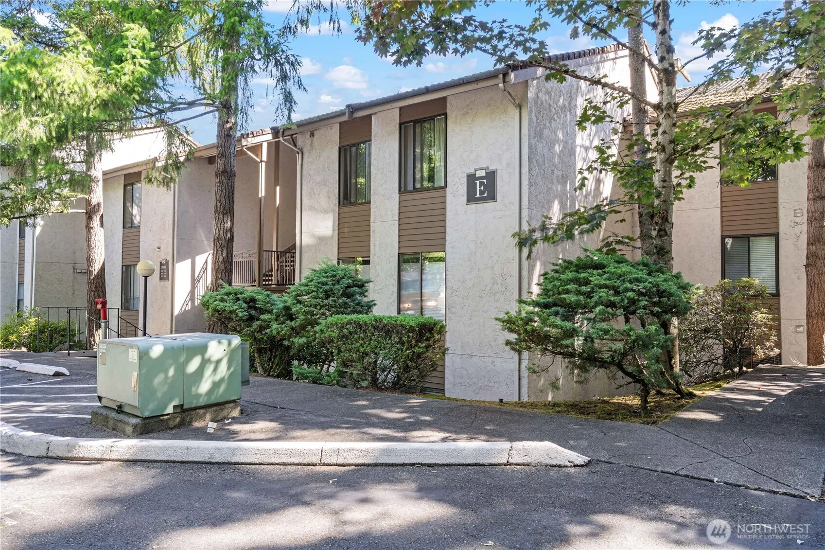 10423 NE 32nd Place #E306, Bellevue, WA 98004