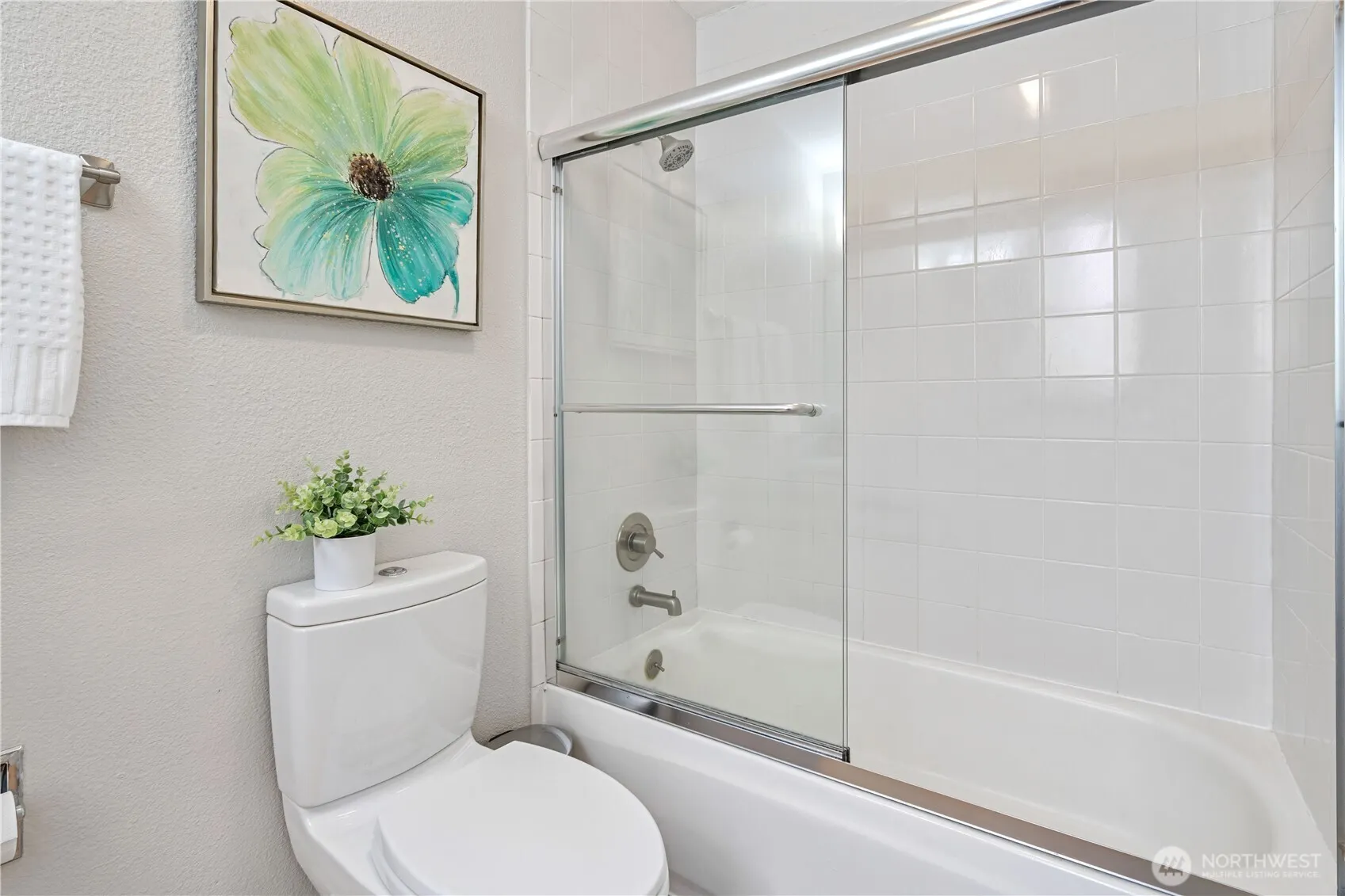 10423 NE 32nd Place #E306, Bellevue, WA 98004