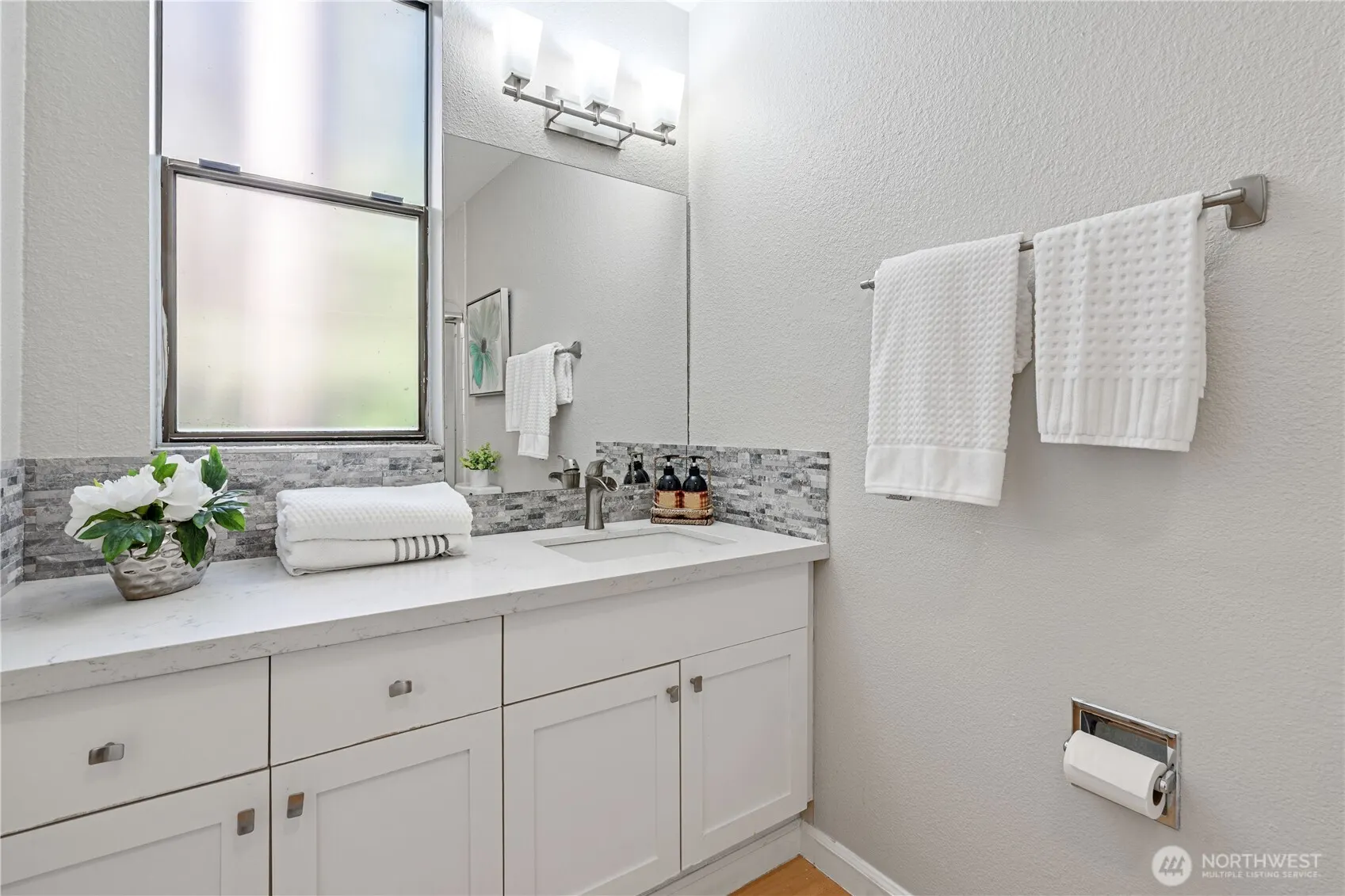 10423 NE 32nd Place #E306, Bellevue, WA 98004