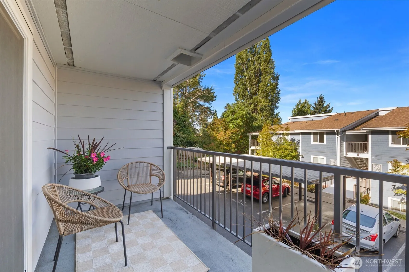 2511 S 248th St #B12, Kent, WA 98032