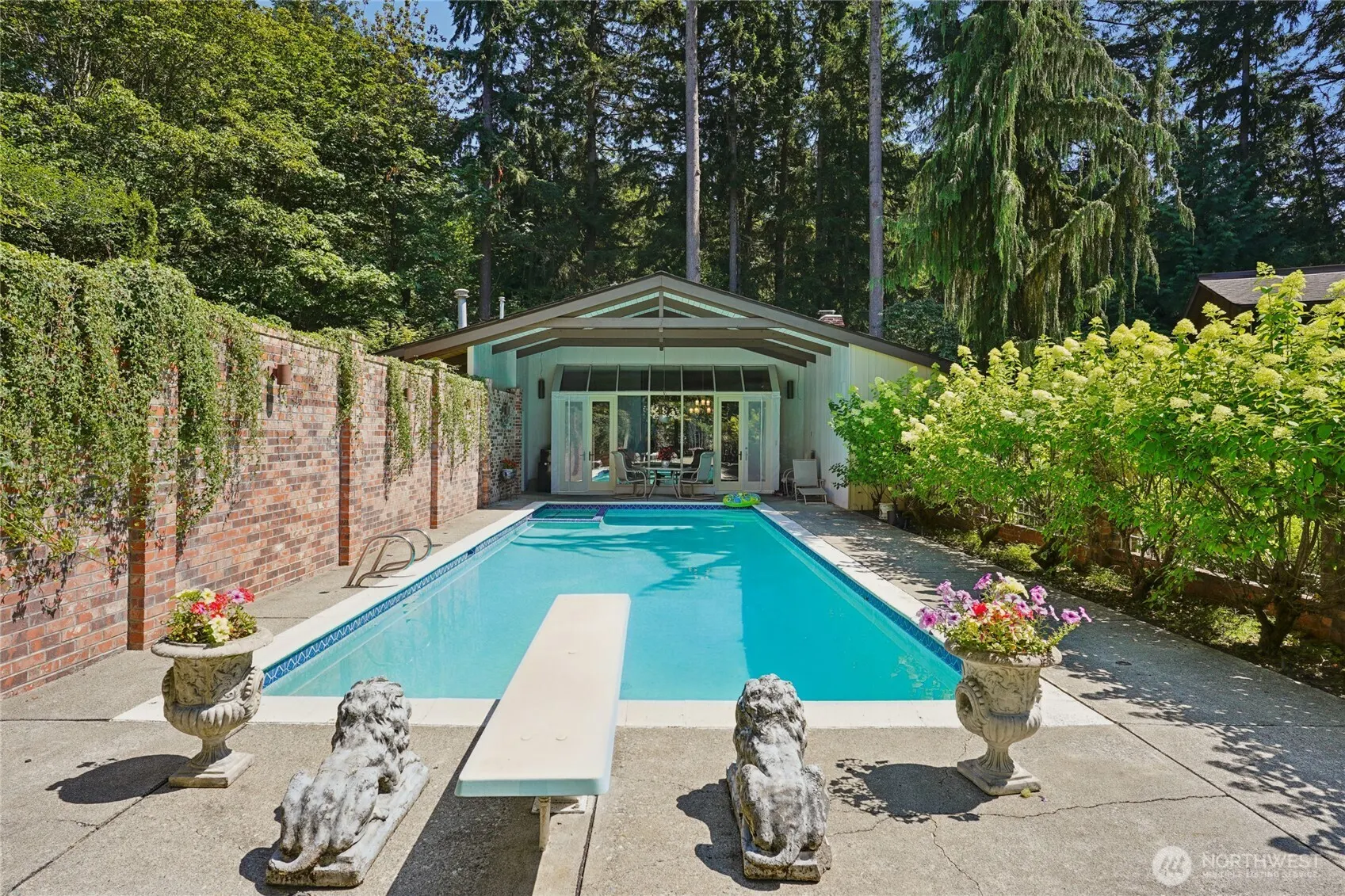 19419 Grannis Road , Bothell, WA 98012