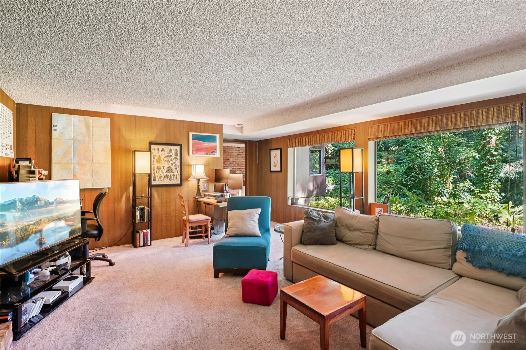 19419 Grannis Road , Bothell, WA 98012