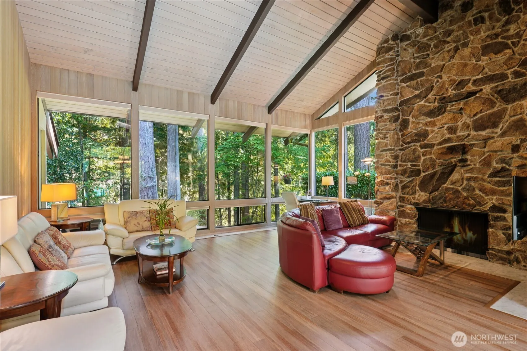 19419 Grannis Road , Bothell, WA 98012