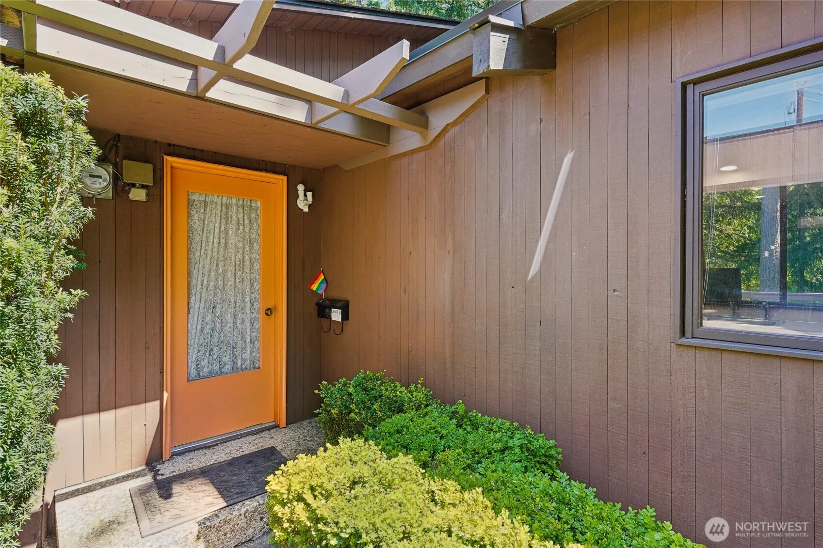19419 Grannis Road , Bothell, WA 98012