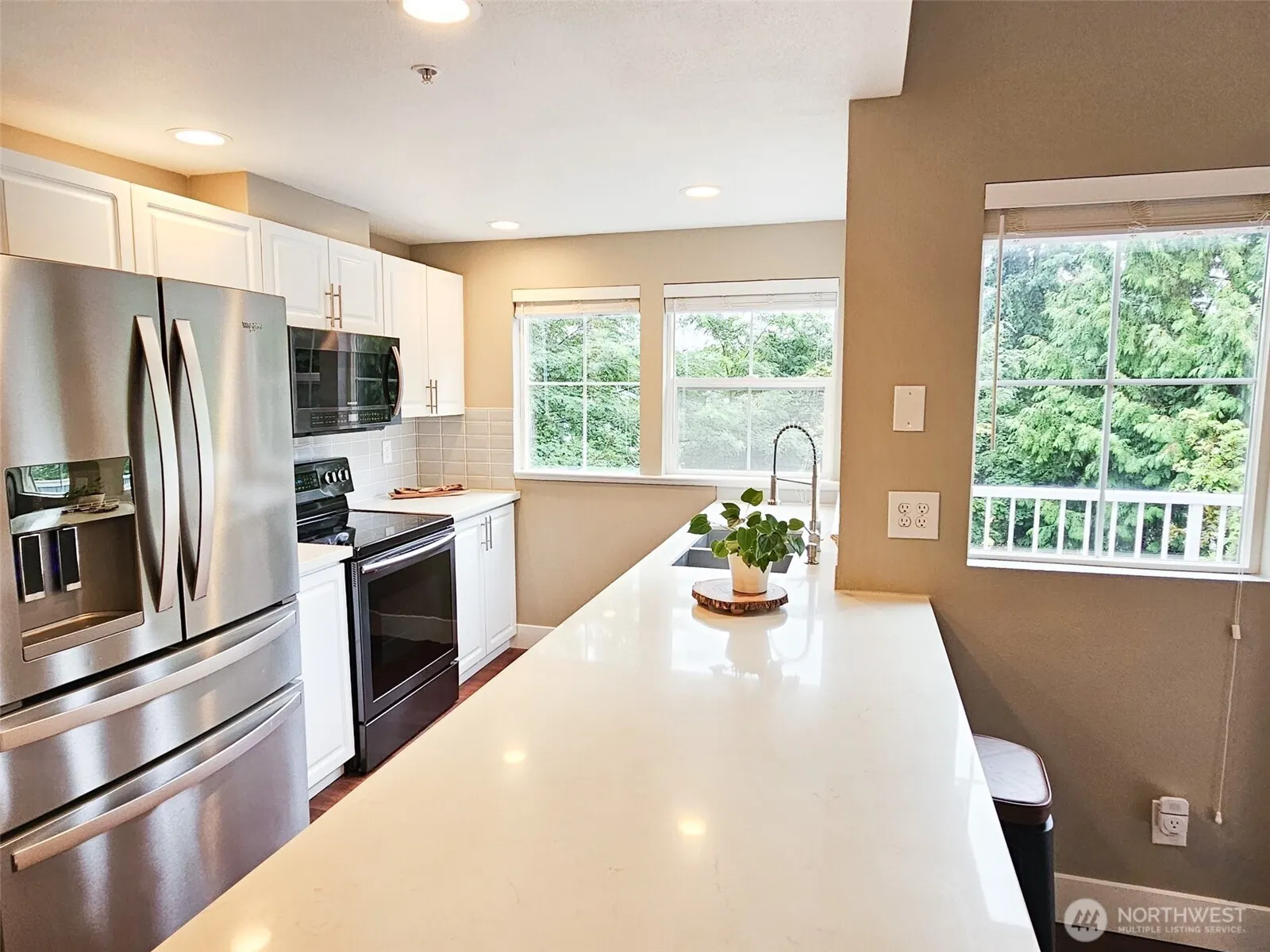 2272 Newport Way NW #1-4, Issaquah, WA 98027