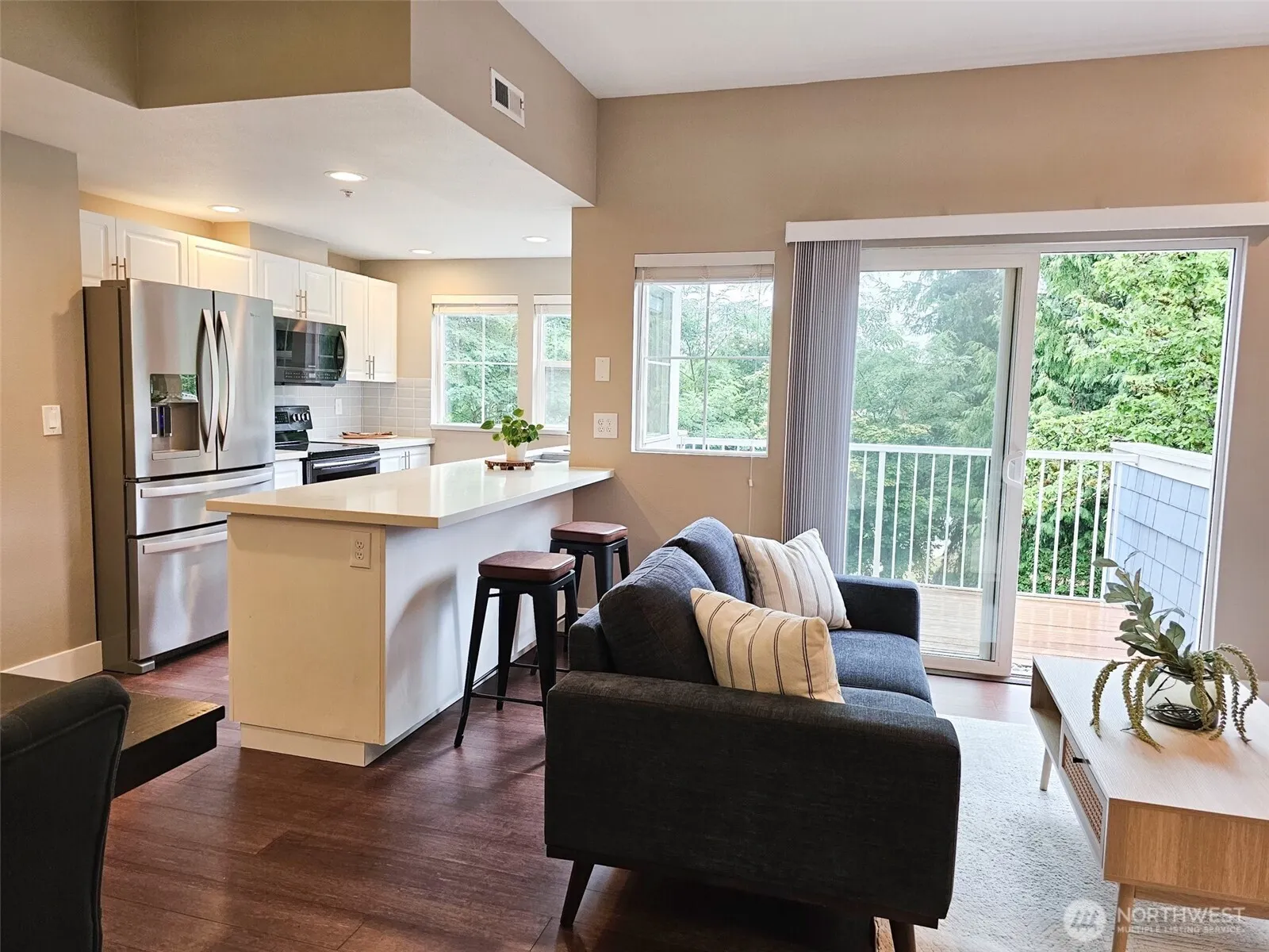 2272 Newport Way NW #1-4, Issaquah, WA 98027