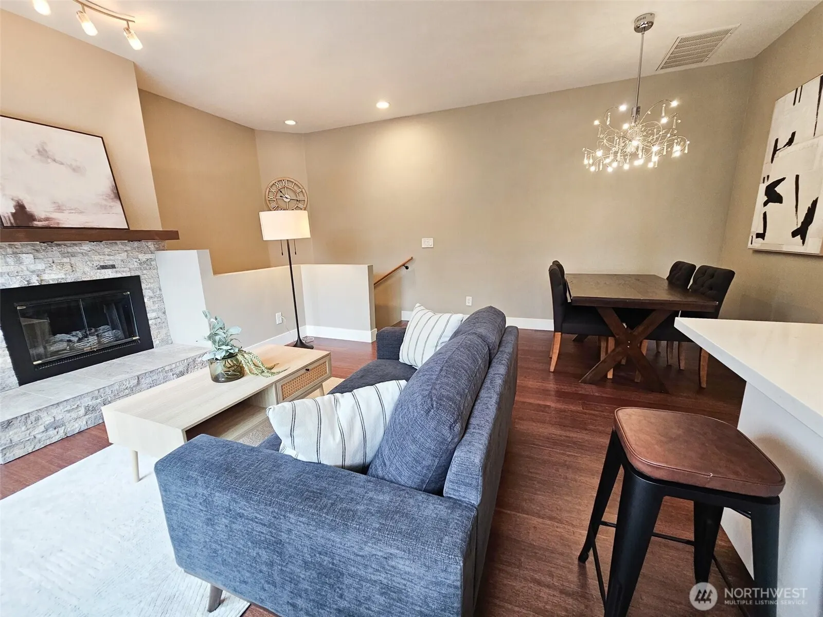 2272 Newport Way NW #1-4, Issaquah, WA 98027