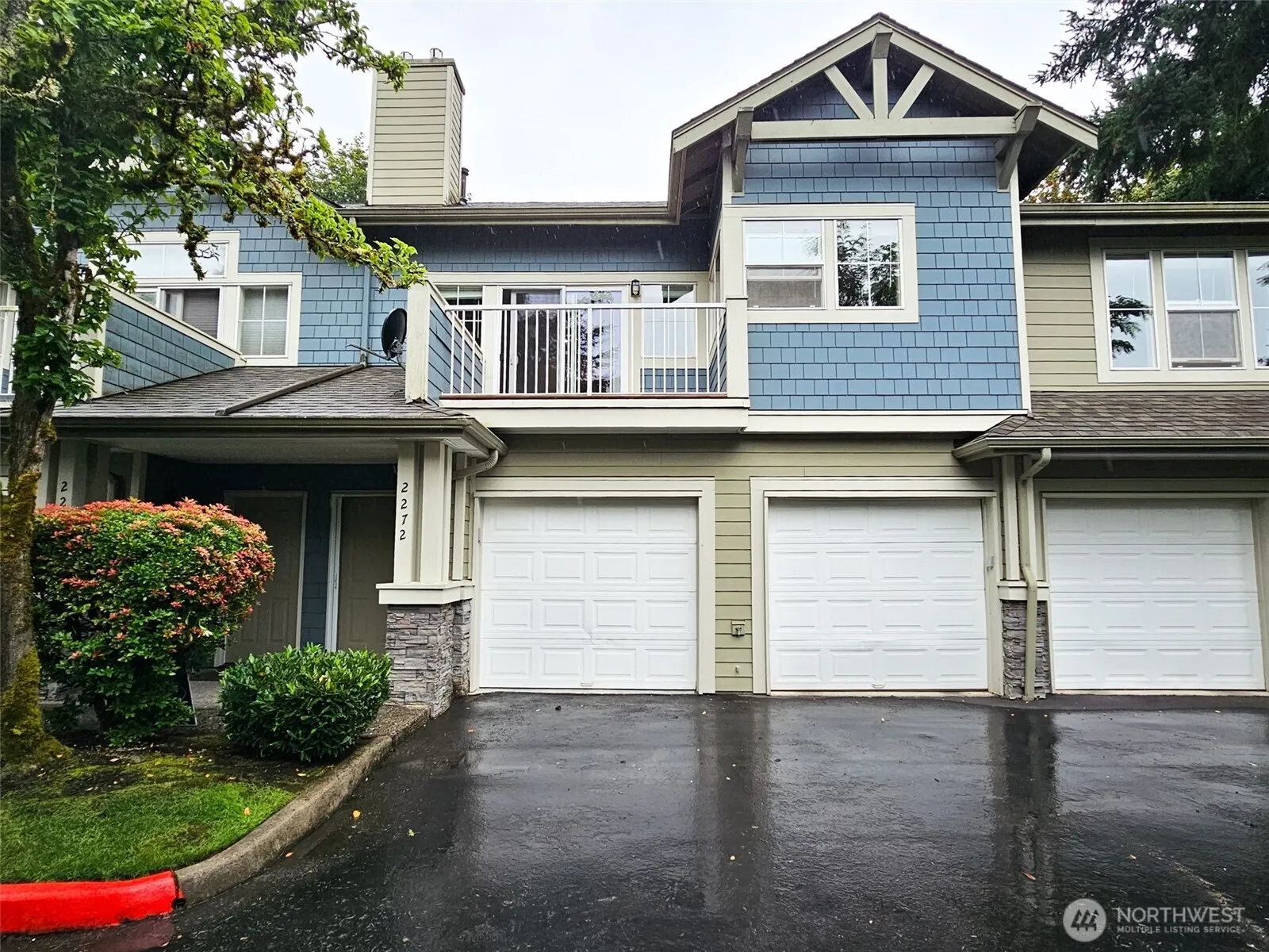 2272 Newport Way NW #1-4, Issaquah, WA 98027