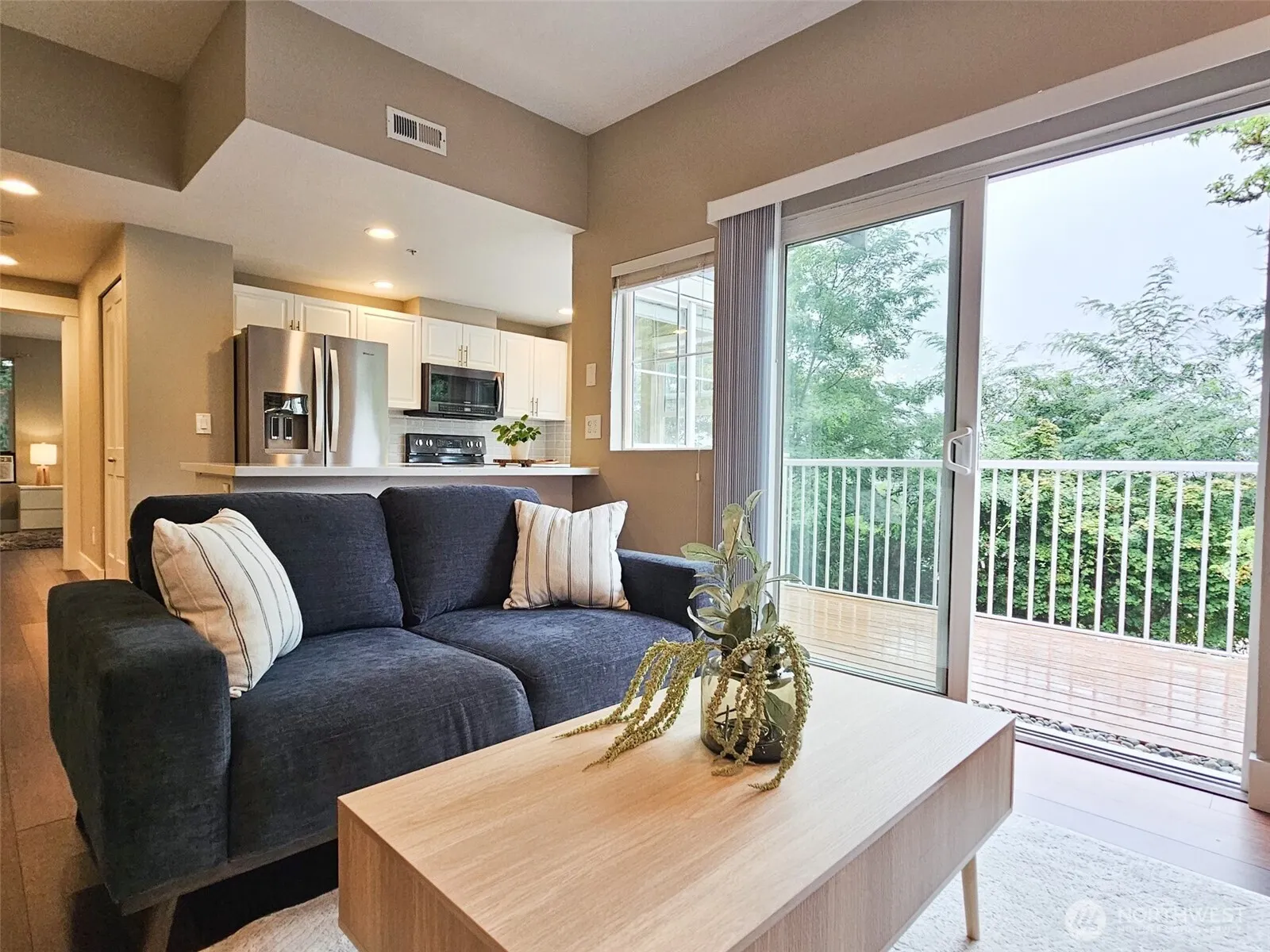 2272 Newport Way NW #1-4, Issaquah, WA 98027