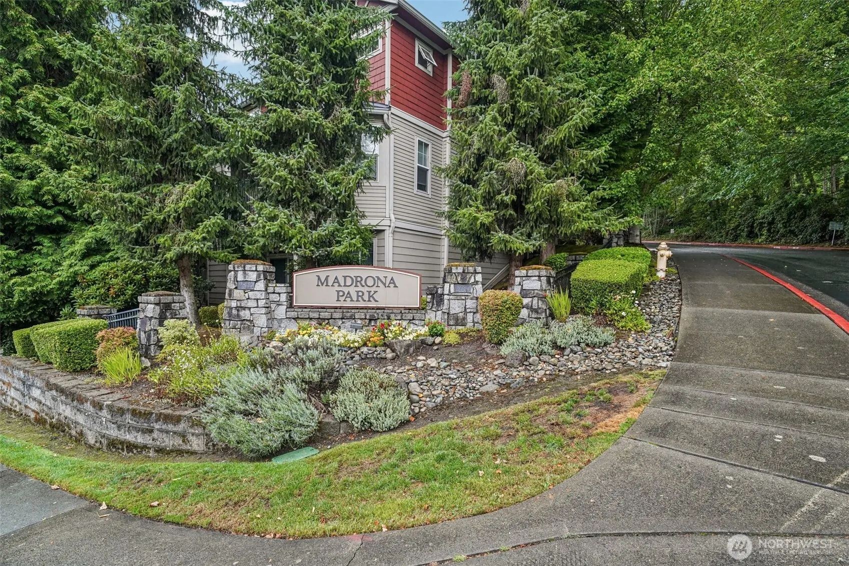 2840 139th Avenue SE #15, Bellevue, WA 98005