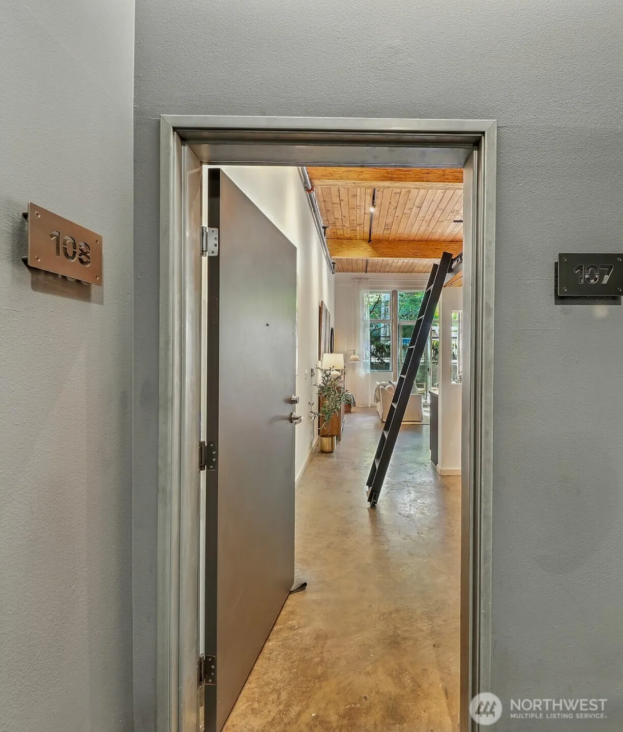 1812 19th Avenue #107, Seattle, WA 98122