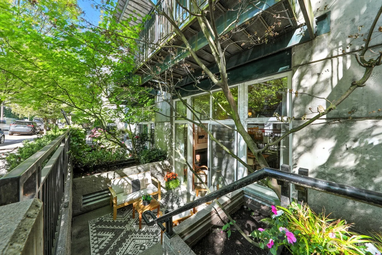 1812 19th Avenue #107, Seattle, WA 98122