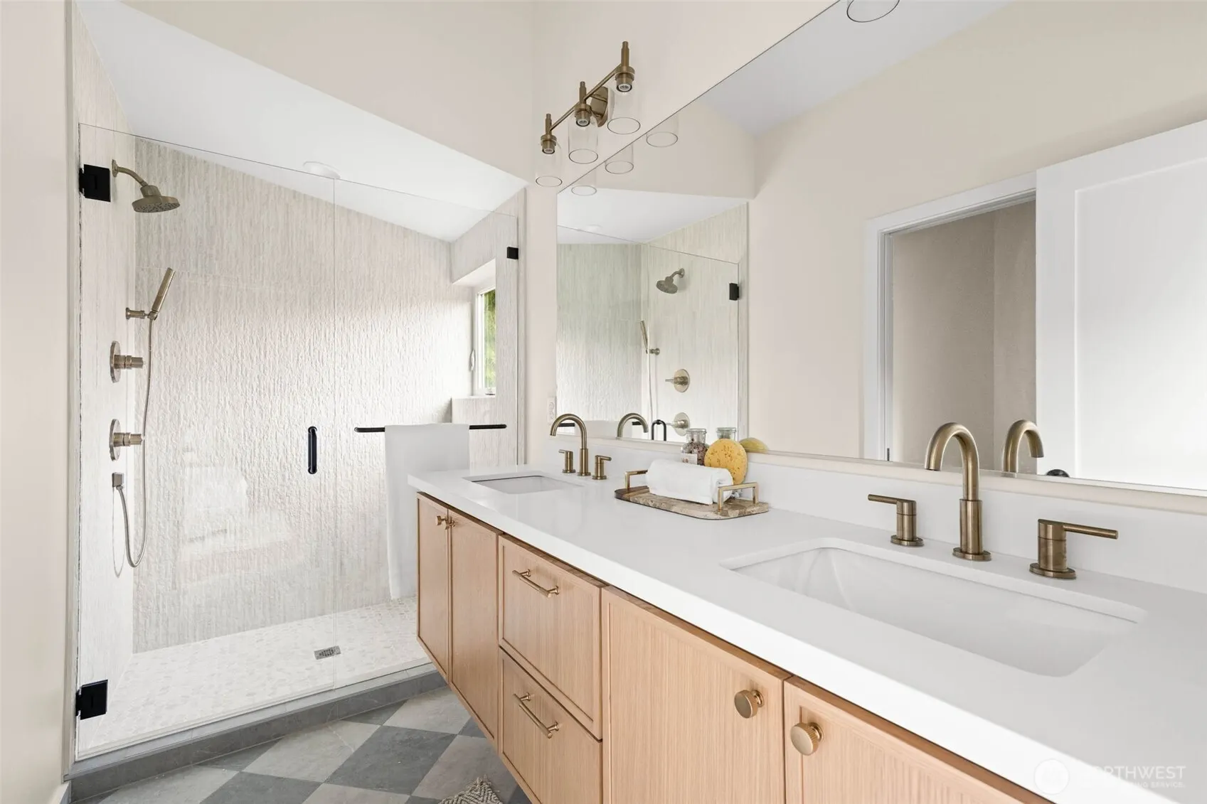 5125 S Brandon Street , Seattle, WA 98118
