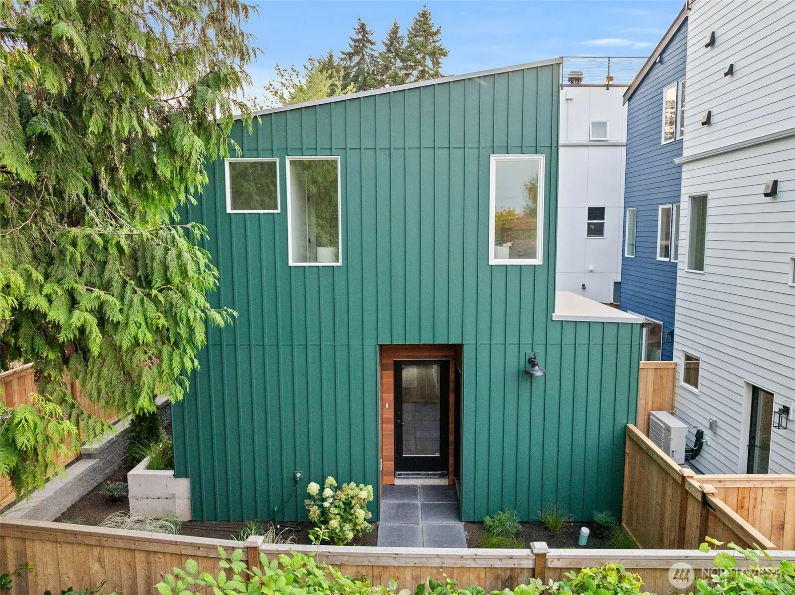 5125 S Brandon Street , Seattle, WA 98118