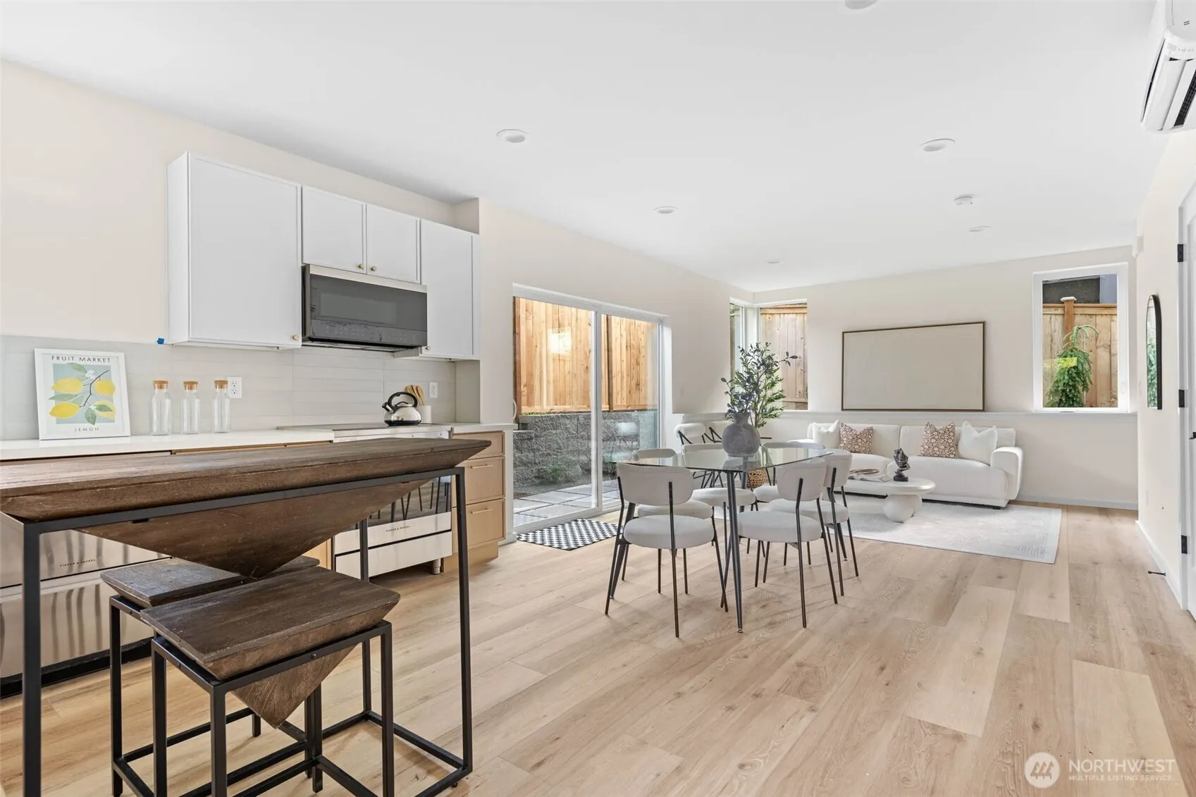 5125 S Brandon Street , Seattle, WA 98118