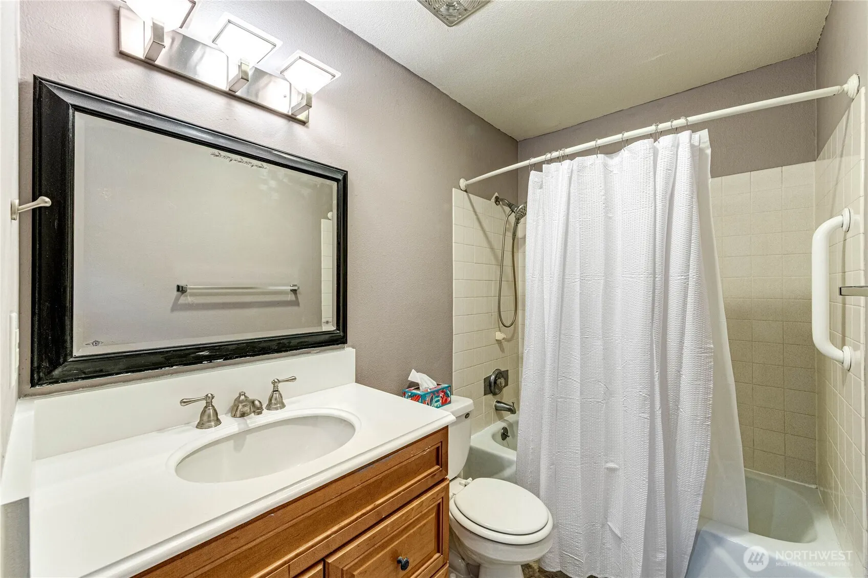 5620 200th Street SW #A110, Lynnwood, WA 98036-6264