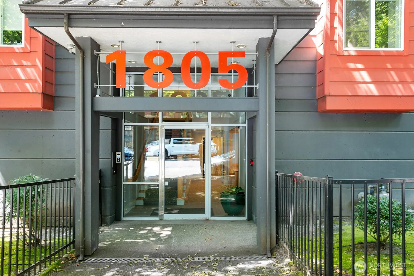 1805 Bellevue Avenue #503, Seattle, WA 98122