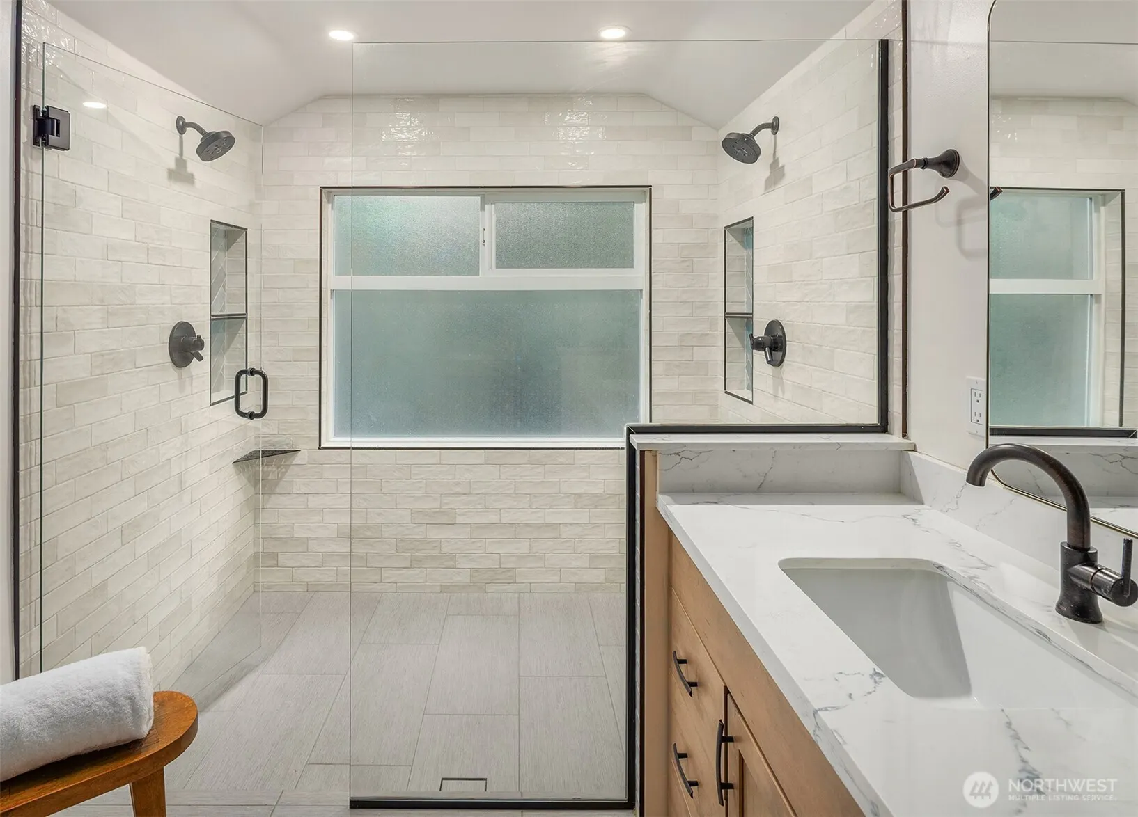 6245 25th Avenue NE, Seattle, WA 98115
