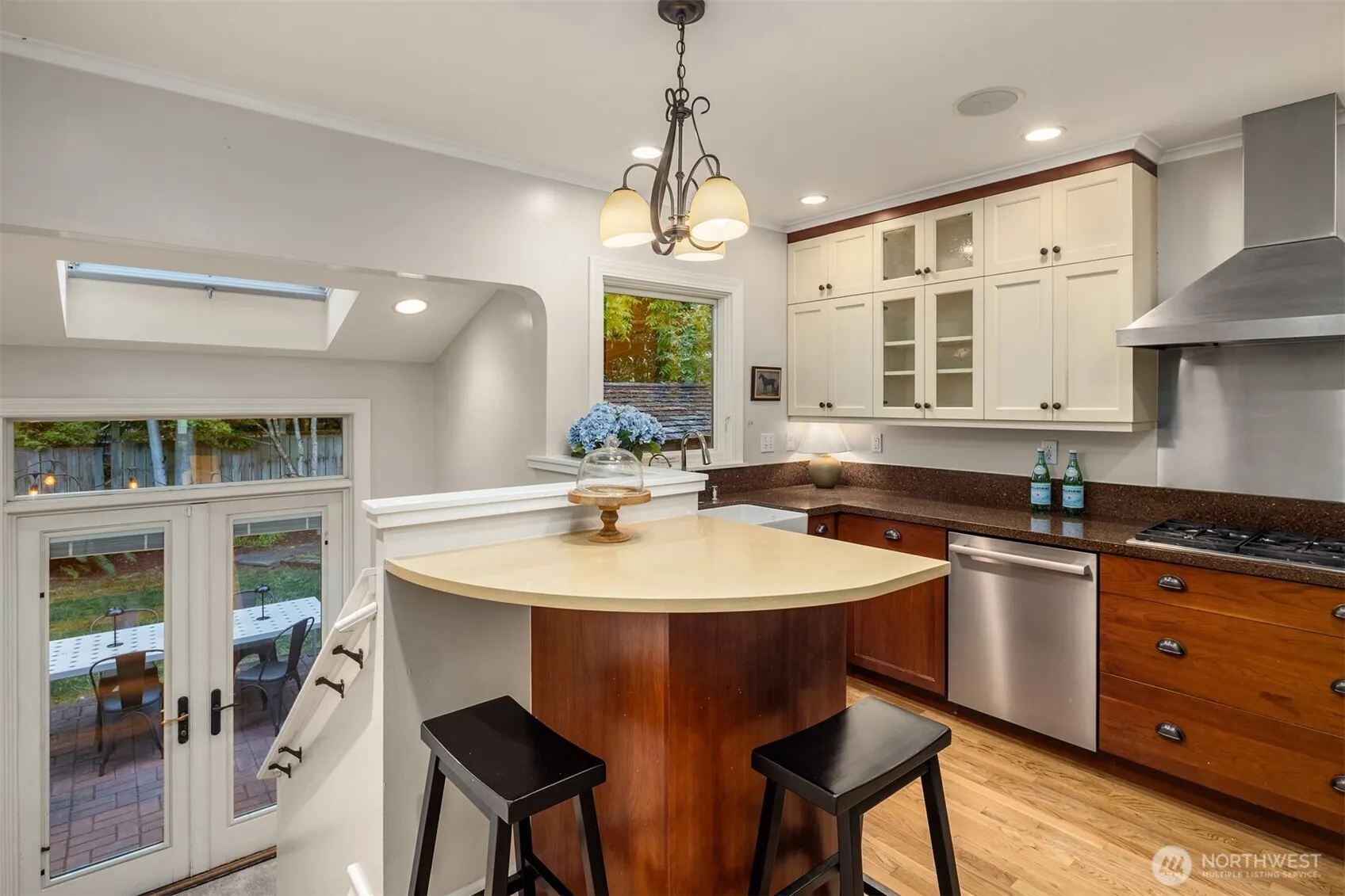6245 25th Avenue NE, Seattle, WA 98115