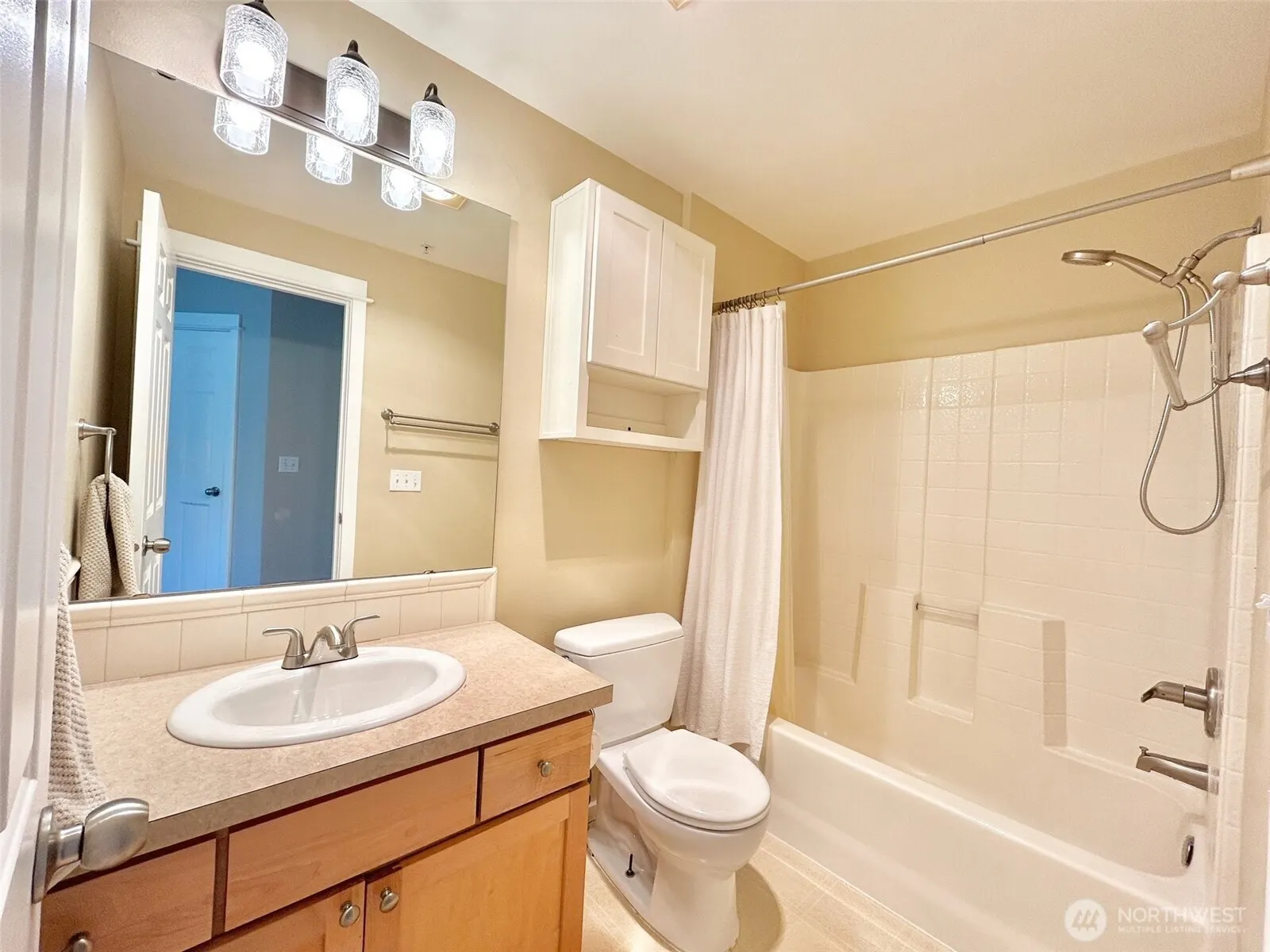 2009 196th Street SE #A203, Bothell, WA 98012
