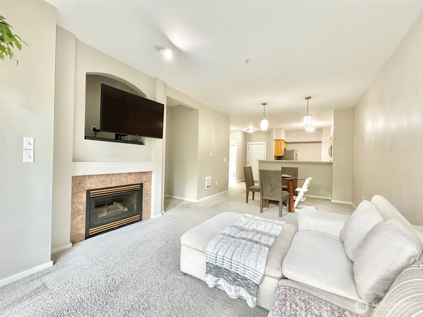 2009 196th Street SE #A203, Bothell, WA 98012