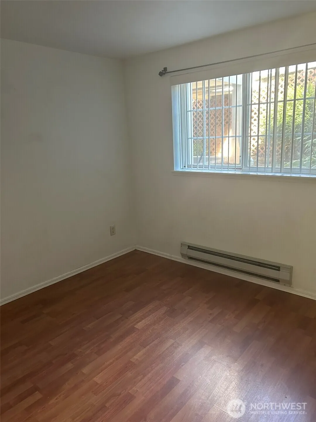 949 Aberdeen Avenue NE #E-117, Renton, WA 98056