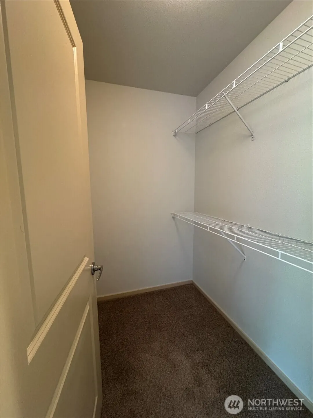 444 Shangrila Way NW, Issaquah, WA 98027