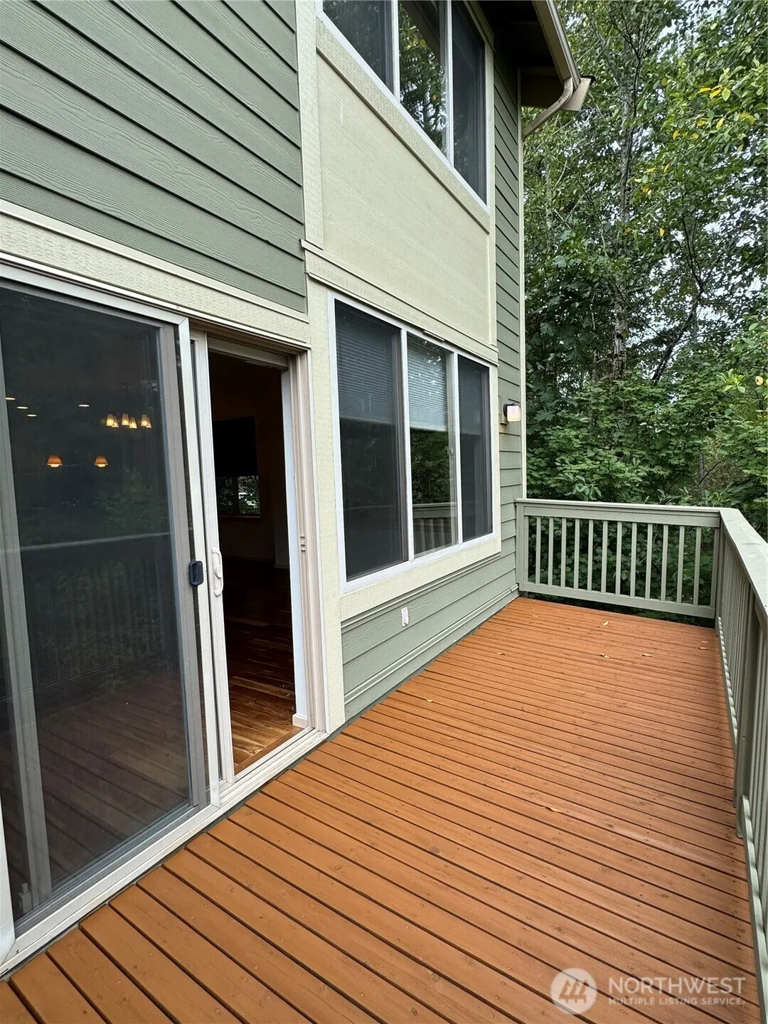 444 Shangrila Way NW, Issaquah, WA 98027