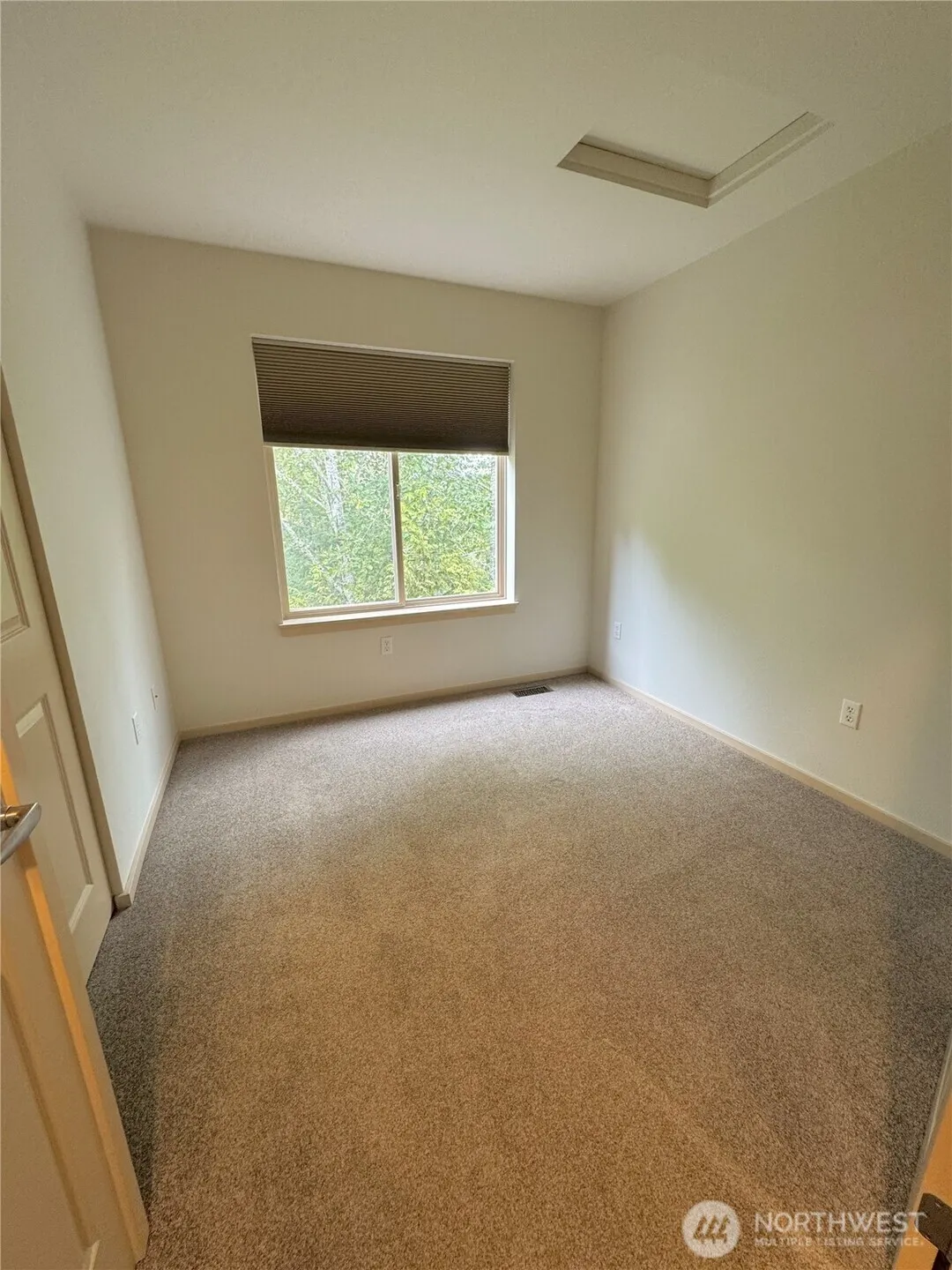 444 Shangrila Way NW, Issaquah, WA 98027