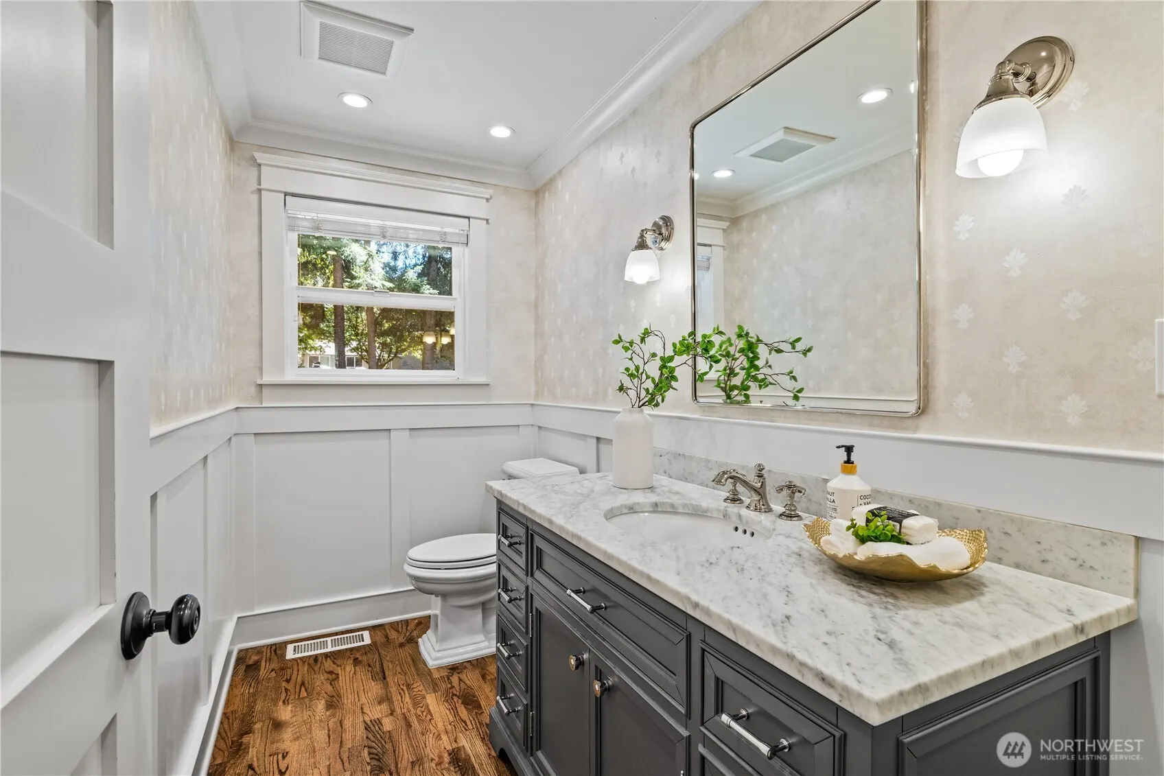 11236 115th Place NE, Kirkland, WA 98033