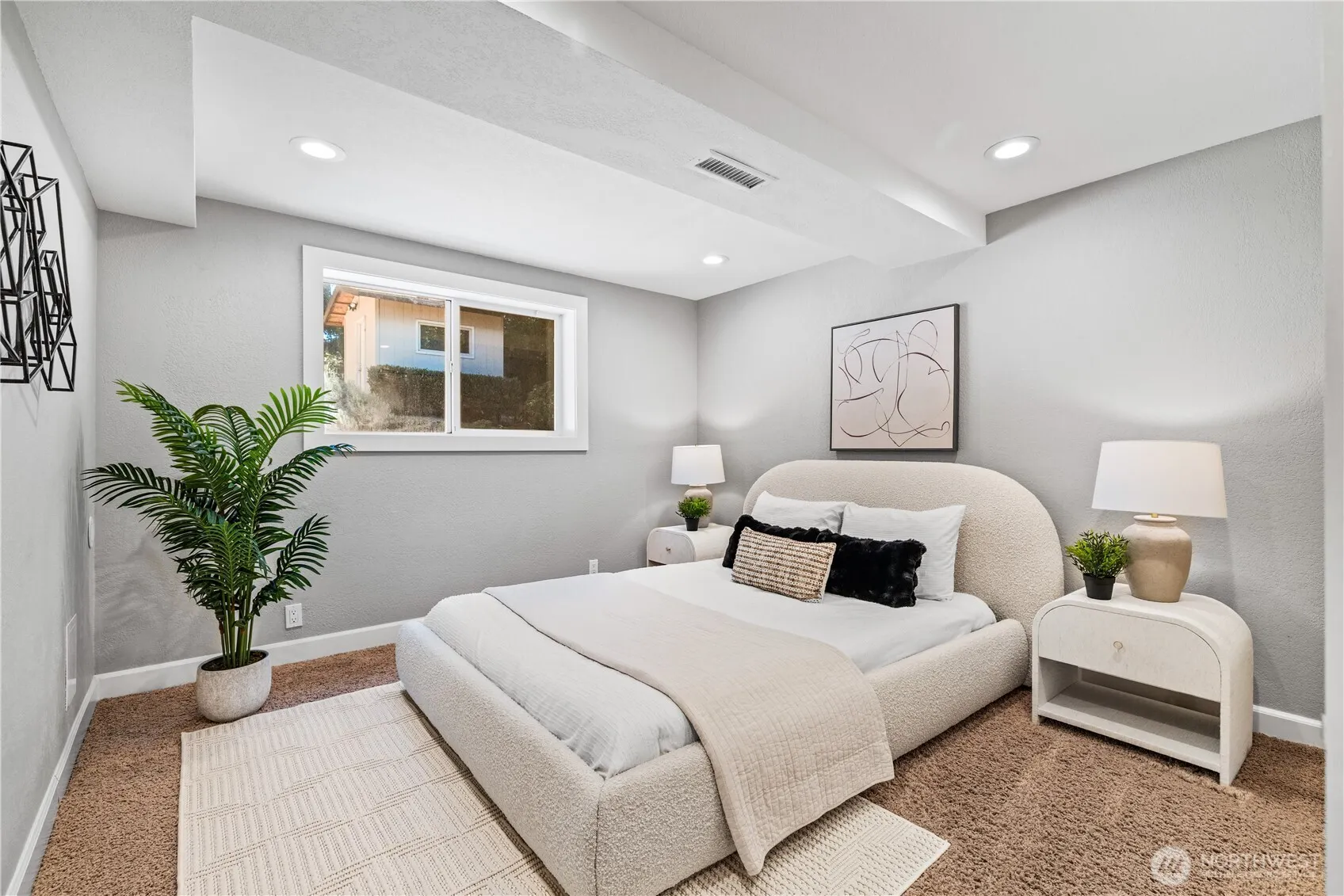 11236 115th Place NE, Kirkland, WA 98033
