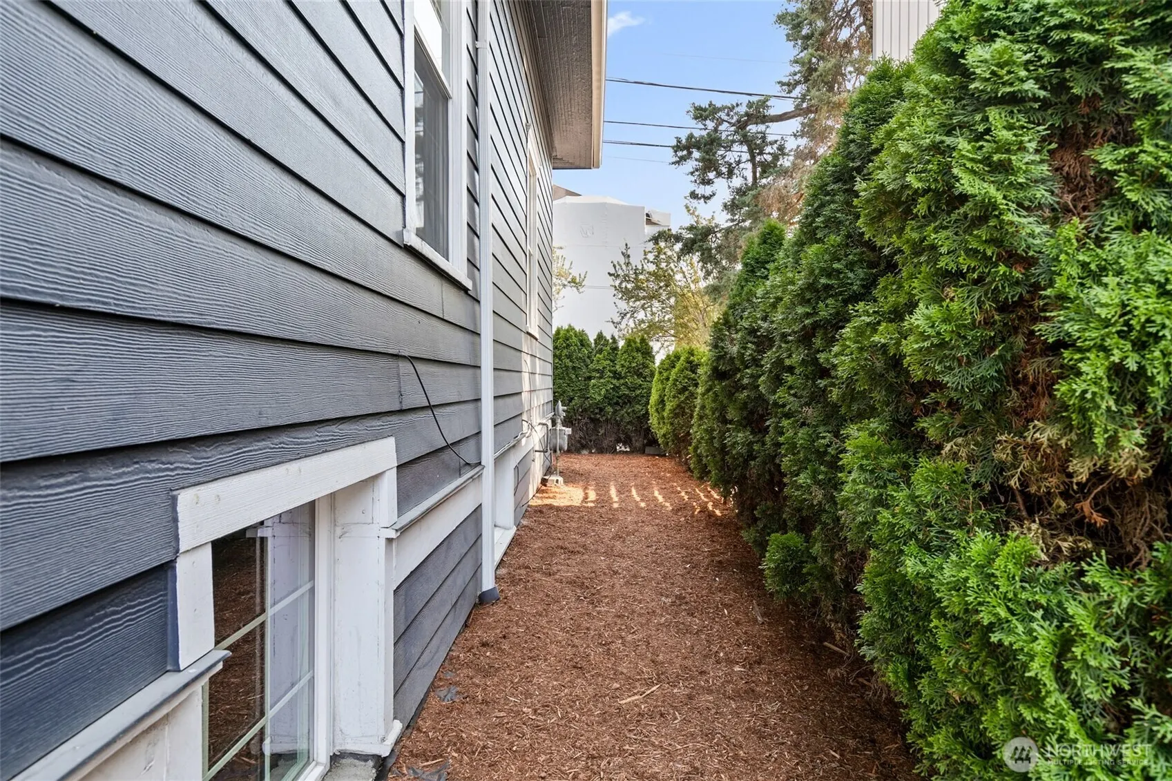 1310 NE 52nd Street , Seattle, WA 98102