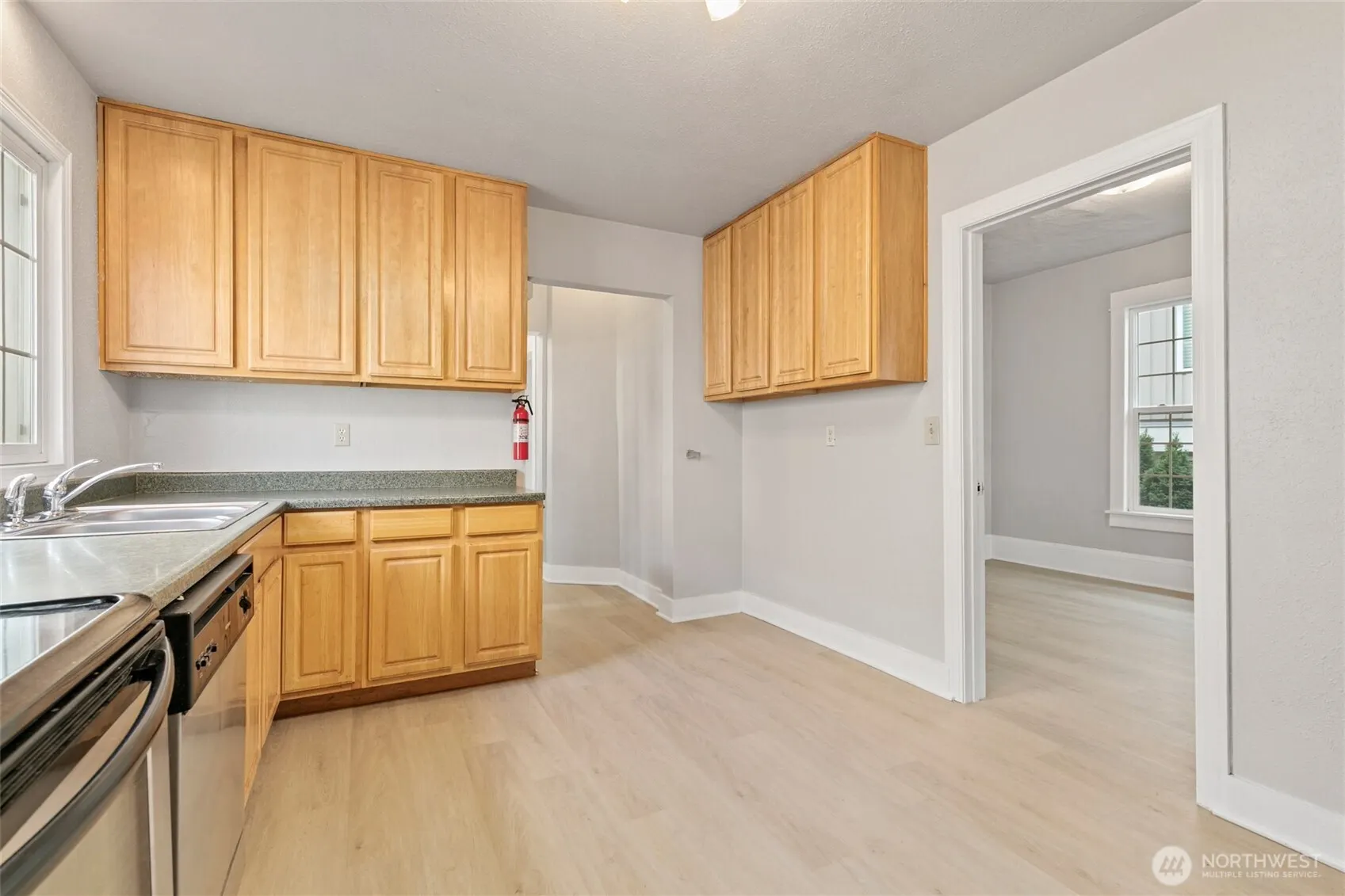 1310 NE 52nd Street , Seattle, WA 98102